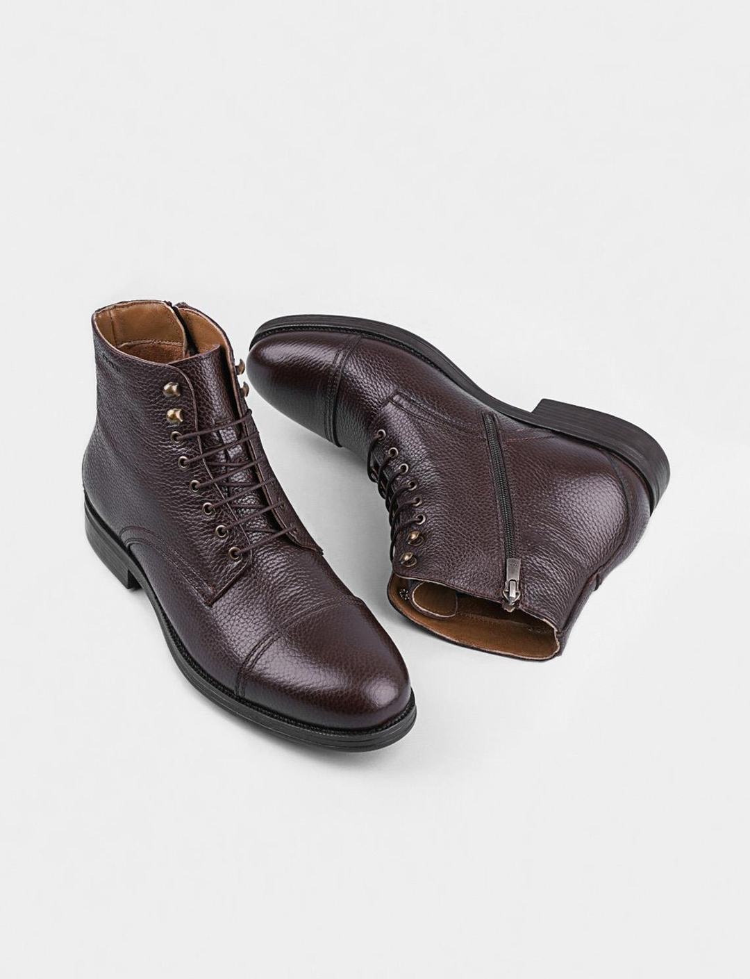 Men Brown Genuine Leather Zipper Clousure Casual Boots