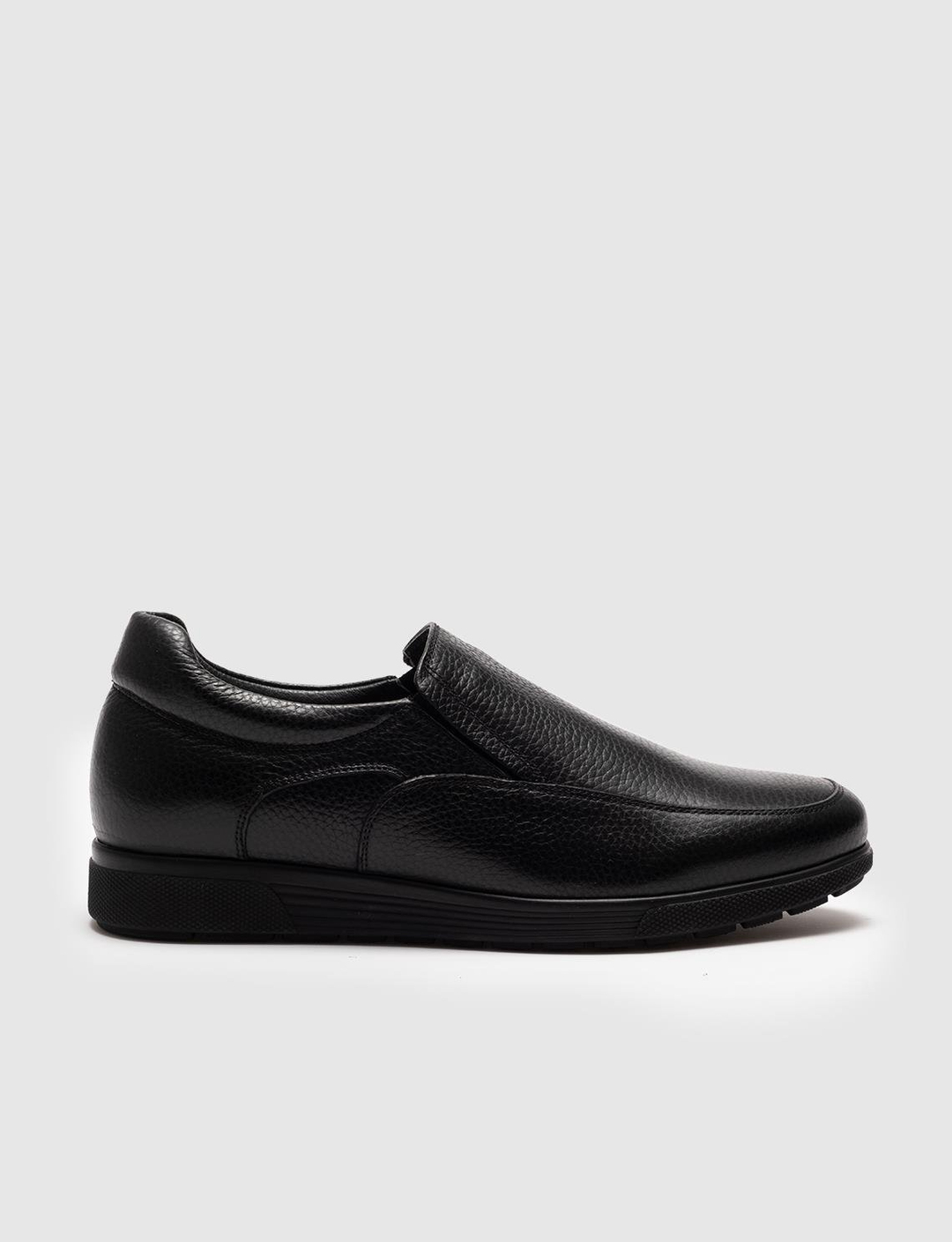 Men Black Genuine Leather Slip On Casual Shoes