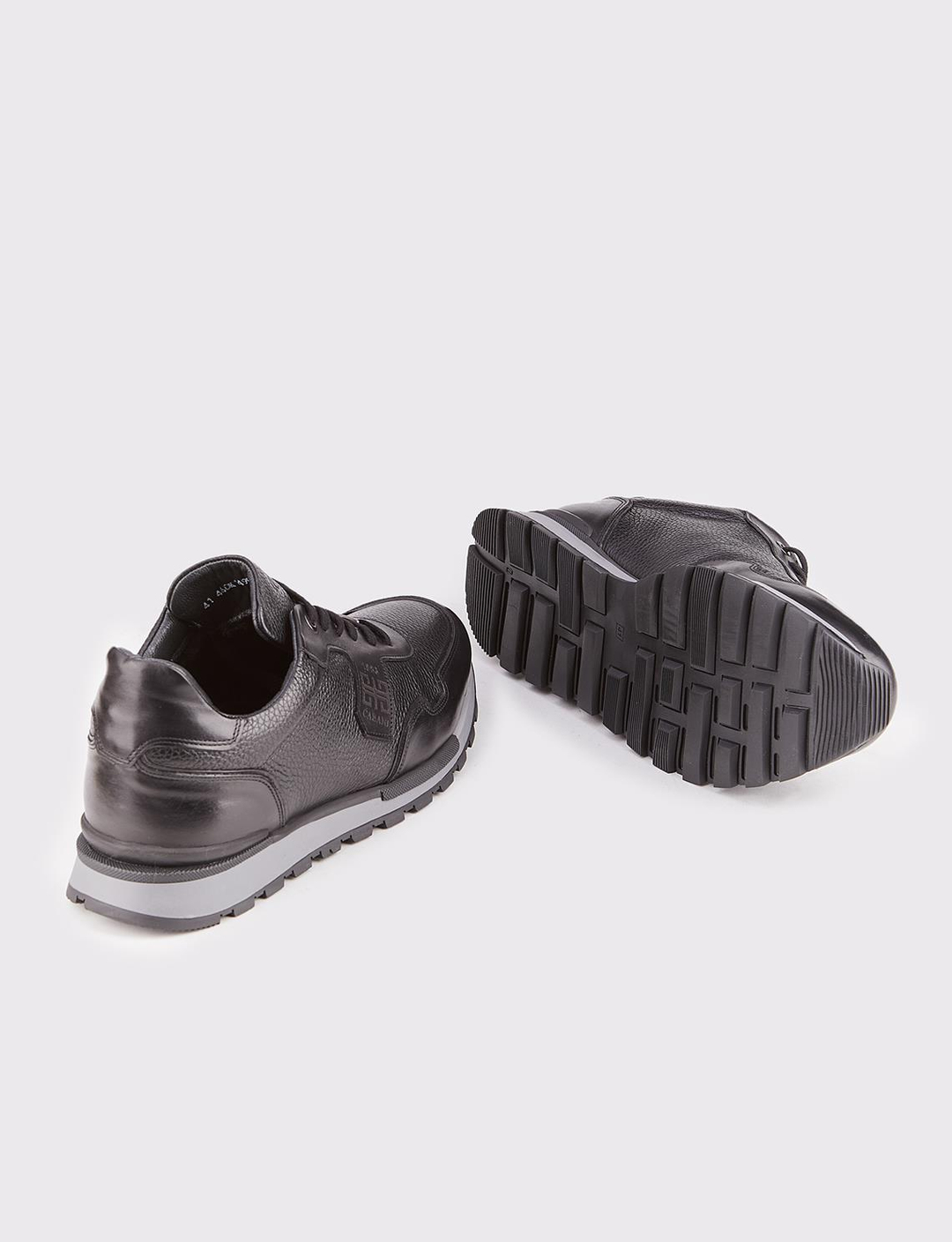 Men Black Genuine Leather Faux Fur Lining Sneakers