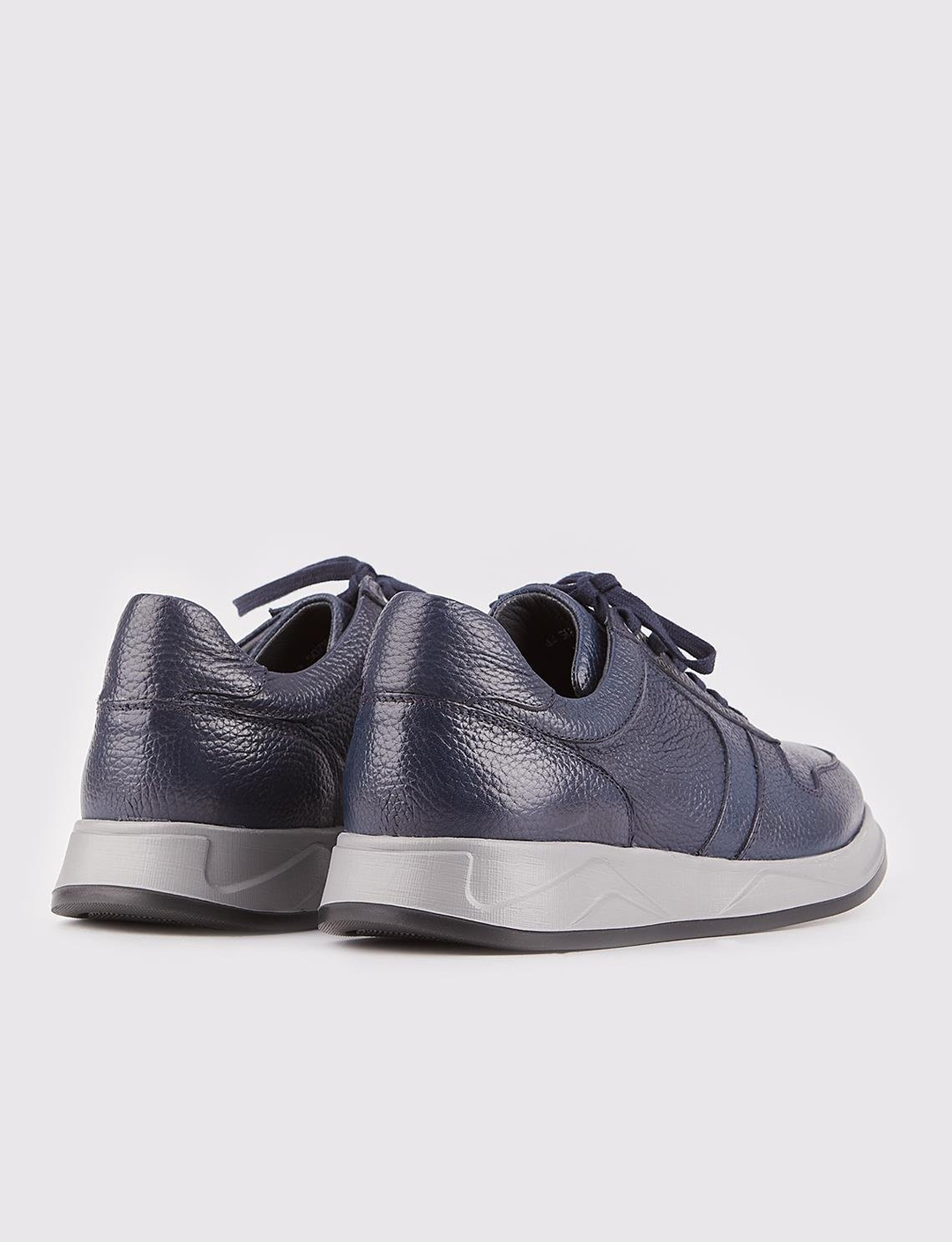 Gerçek Deri Lacivert Bağcıklı Özel Tasarımlı Erkek Spor Ayakkabı