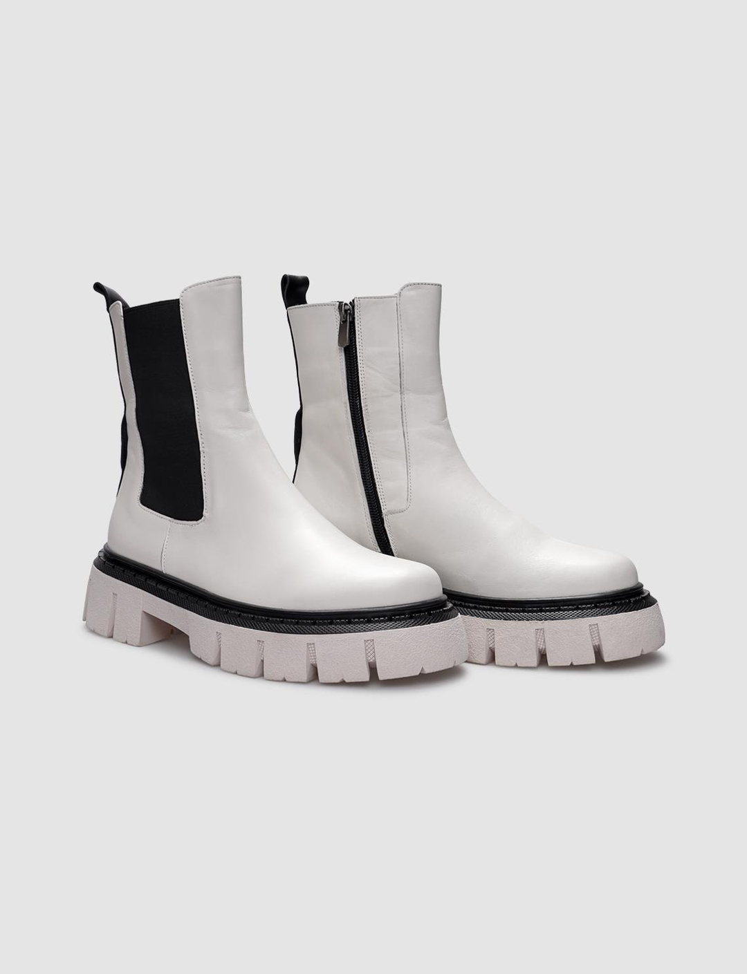 Hakiki Deri Beyaz Fermuarlı Kadın Günlük Bot