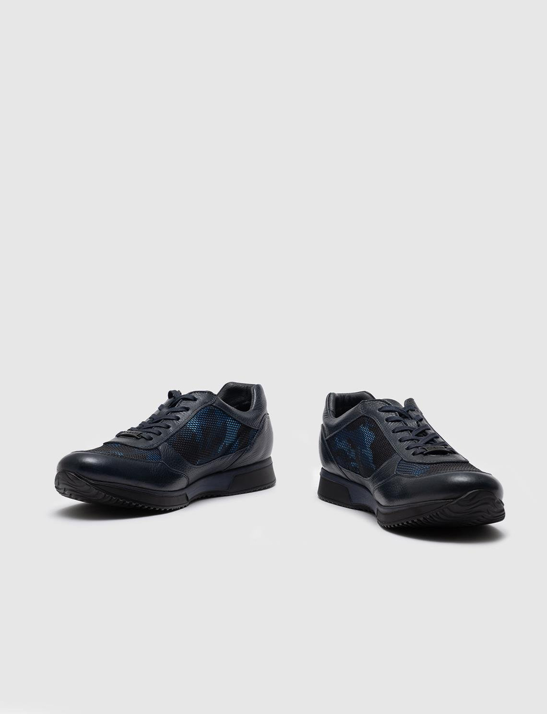 Men Navy Blue Genuine Leather Panel Detailed  Sneakers