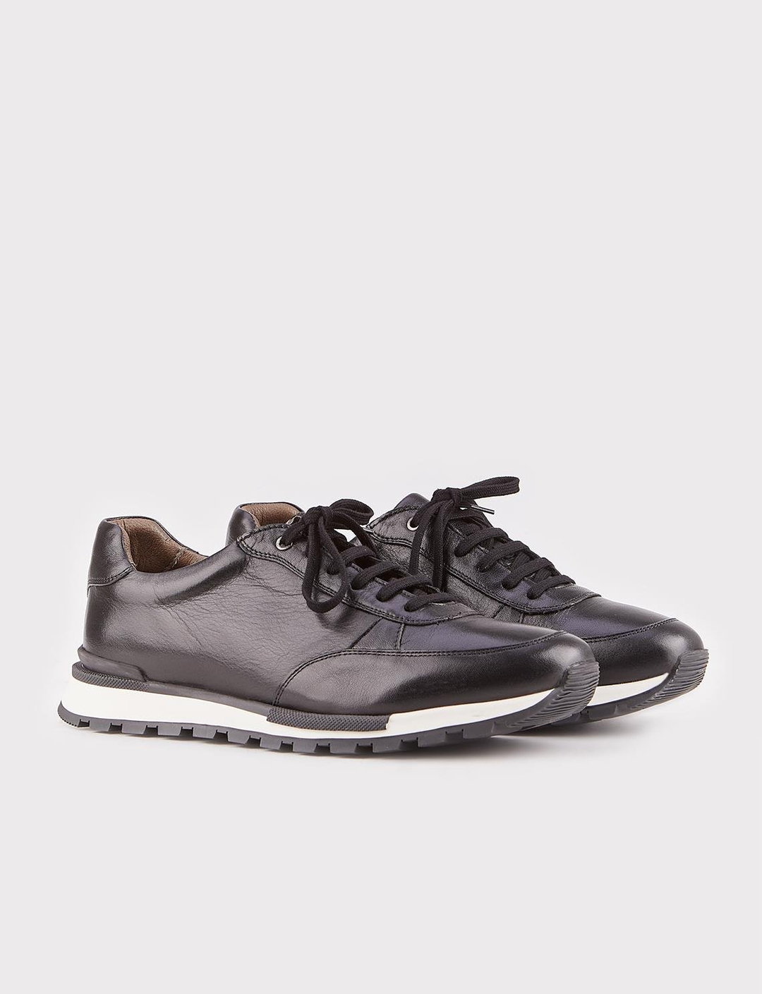 Men Black Genuine Leather Low Top Lace Up Sneakers