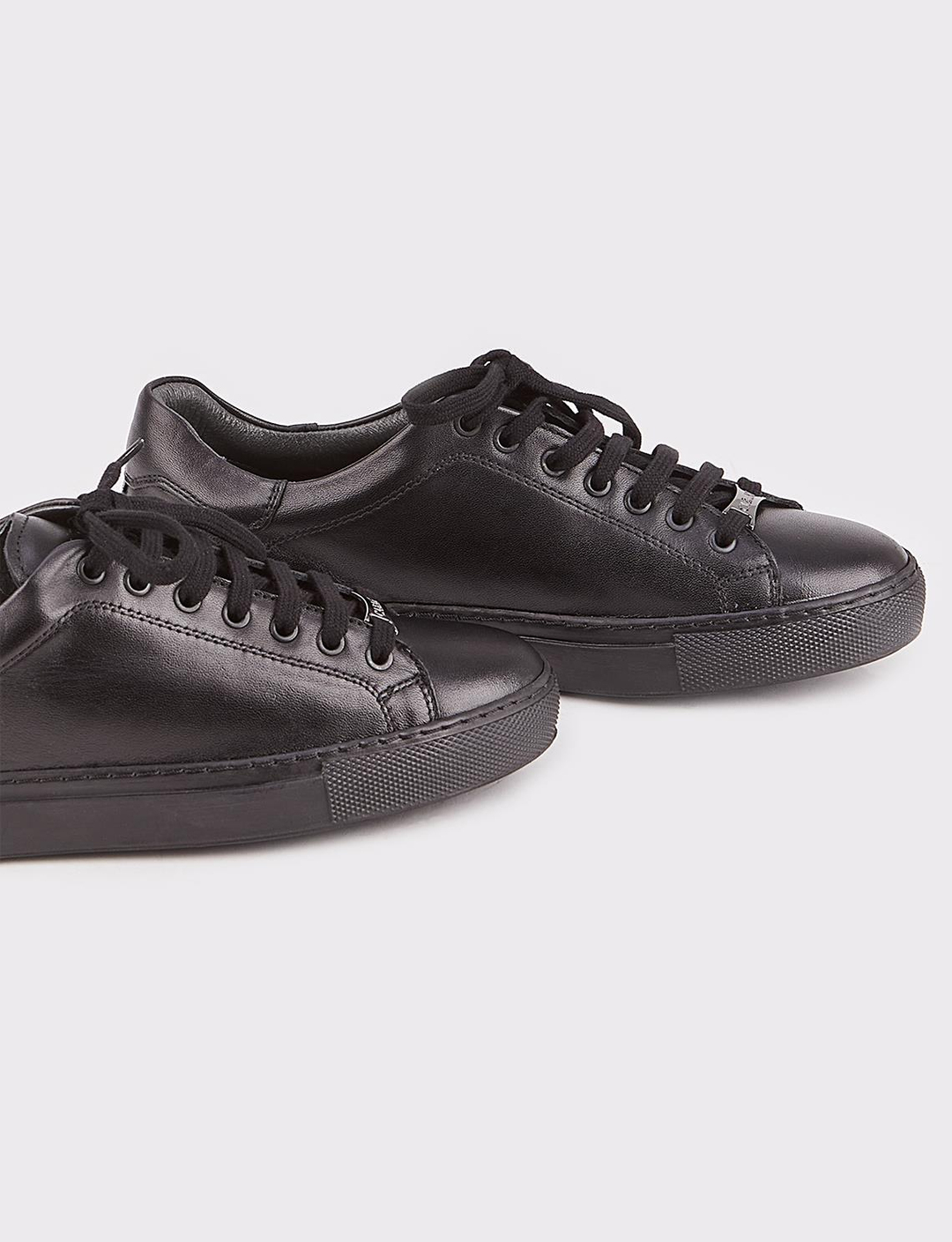 Women Black Genuine Leather Lace Up Sneakers