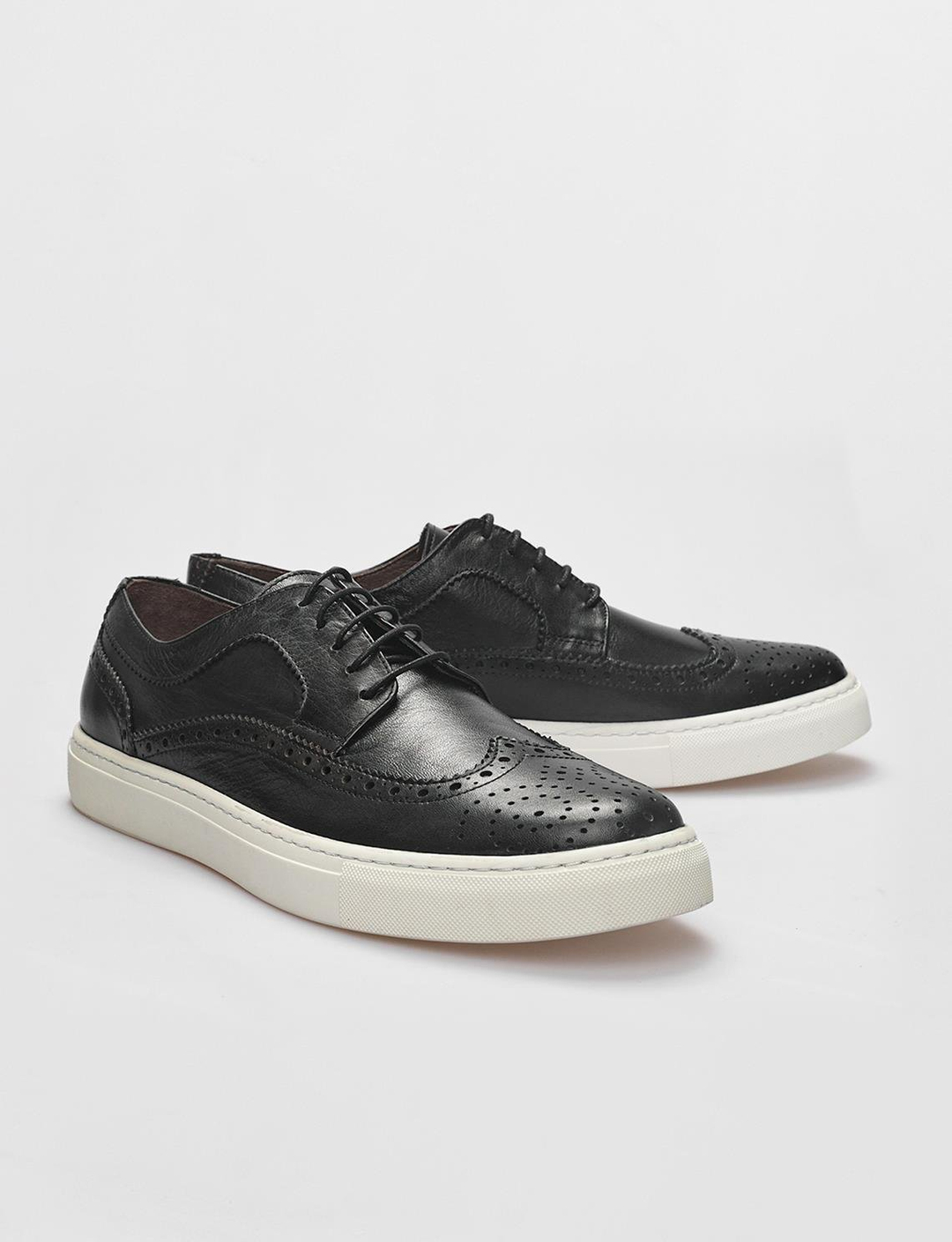 Hakiki Deri Siyah Bağcıklı Erkek Spor Ayakkabı