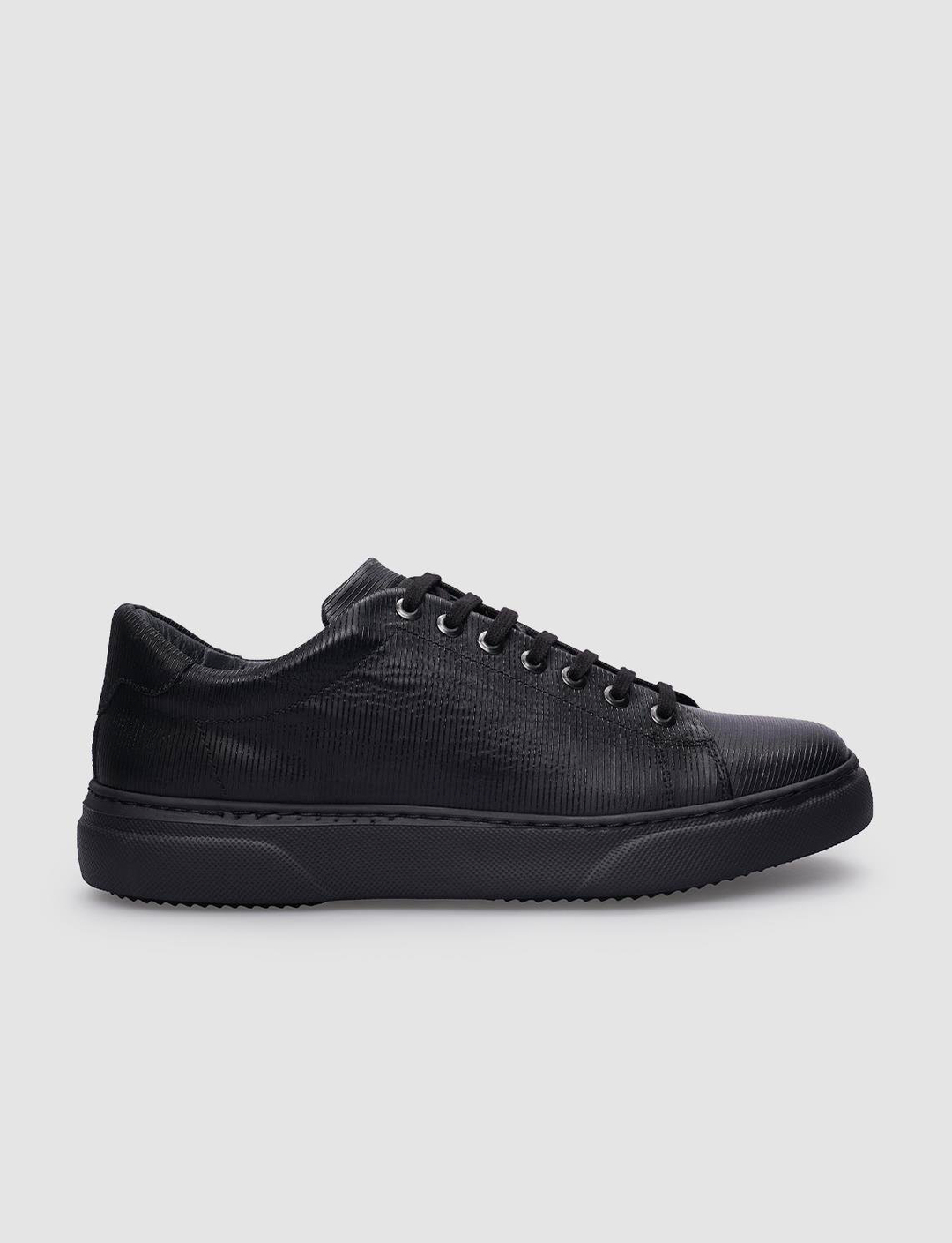 Men Black Genuine Leather Lace Up Sneakers