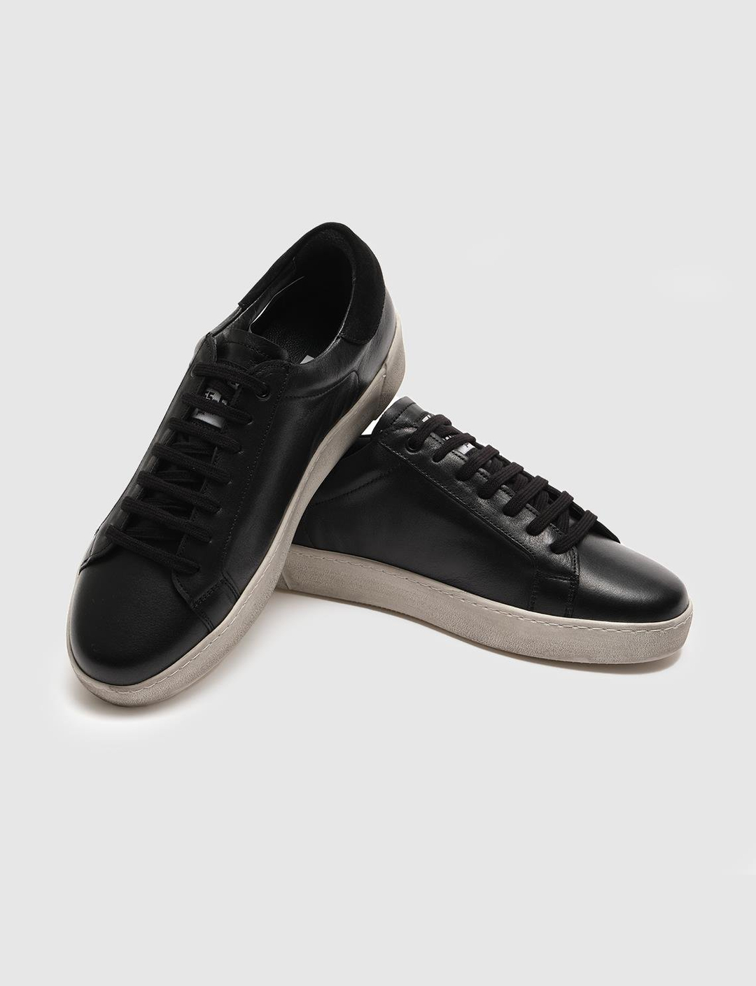 Hakiki Deri Siyah Bağcıklı Erkek Spor Ayakkabı