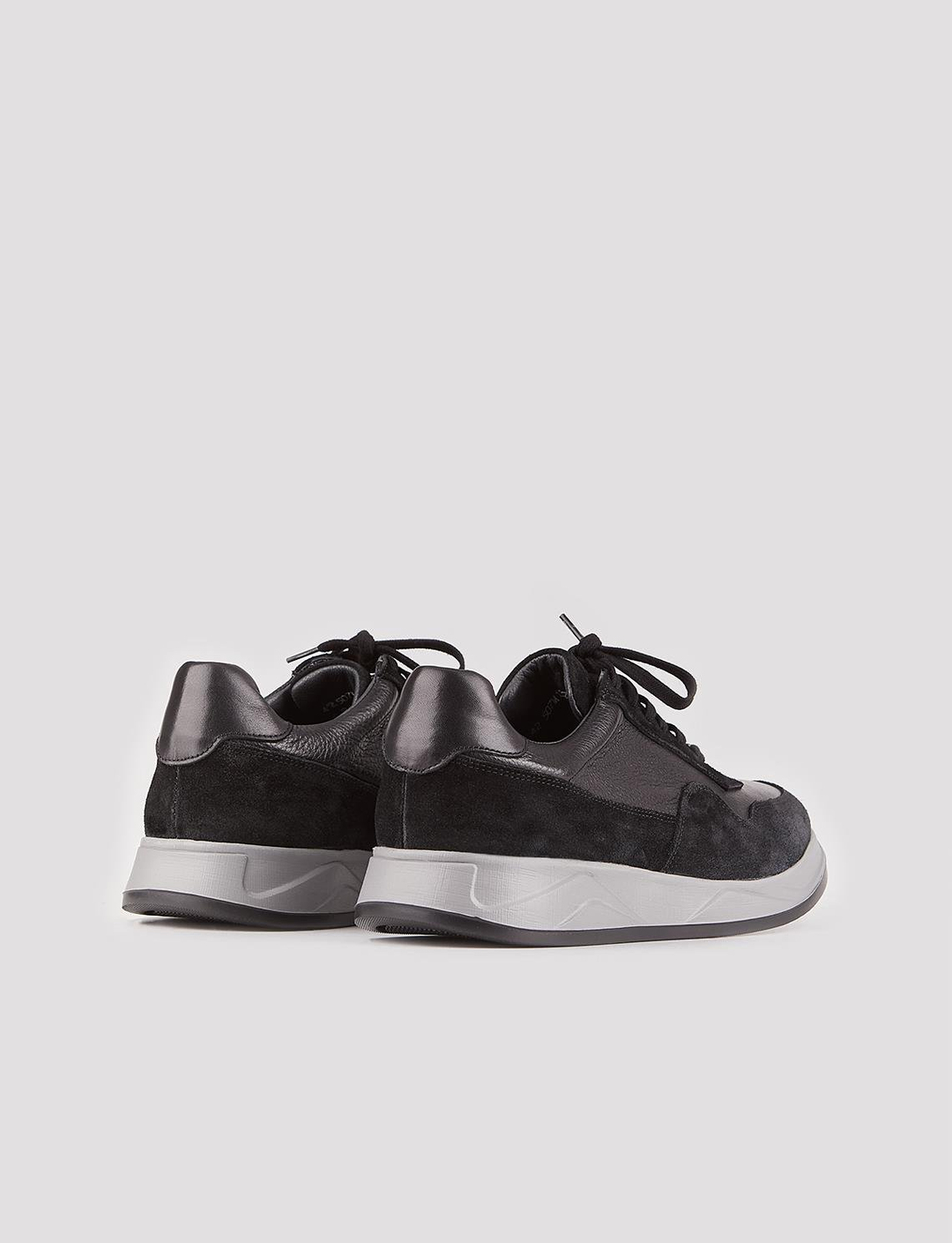 Men Black Genuine Leather Lace Up Sneakers