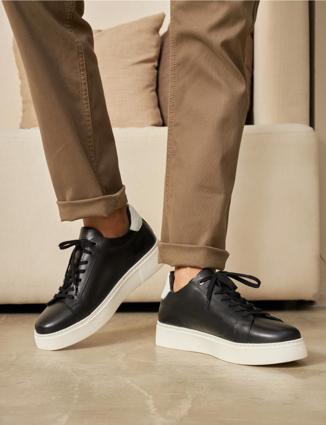 Men Black Genuine Leather Lace Up Sneakers