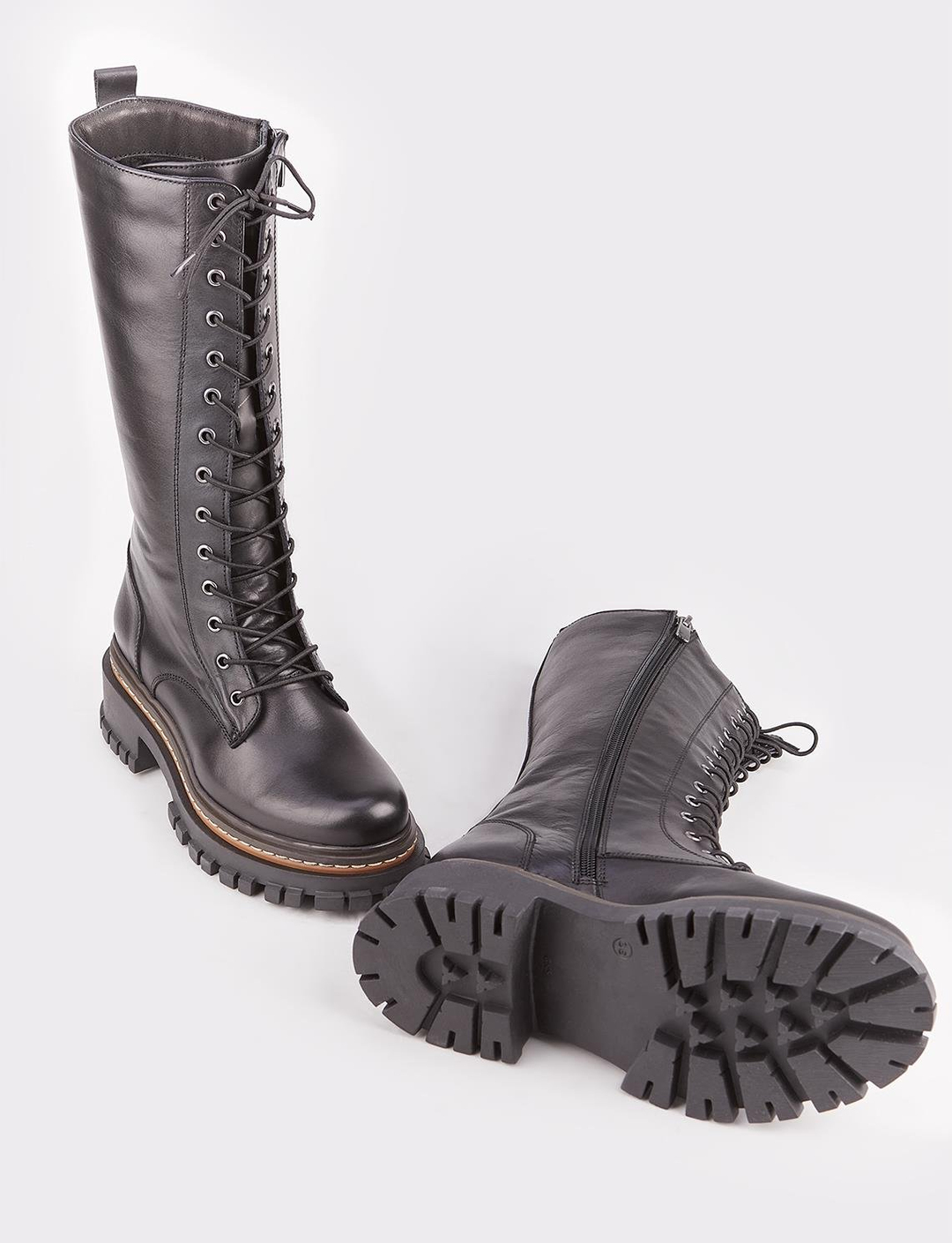 Hakiki Deri Siyah Bağcıklı Kadın Çizme