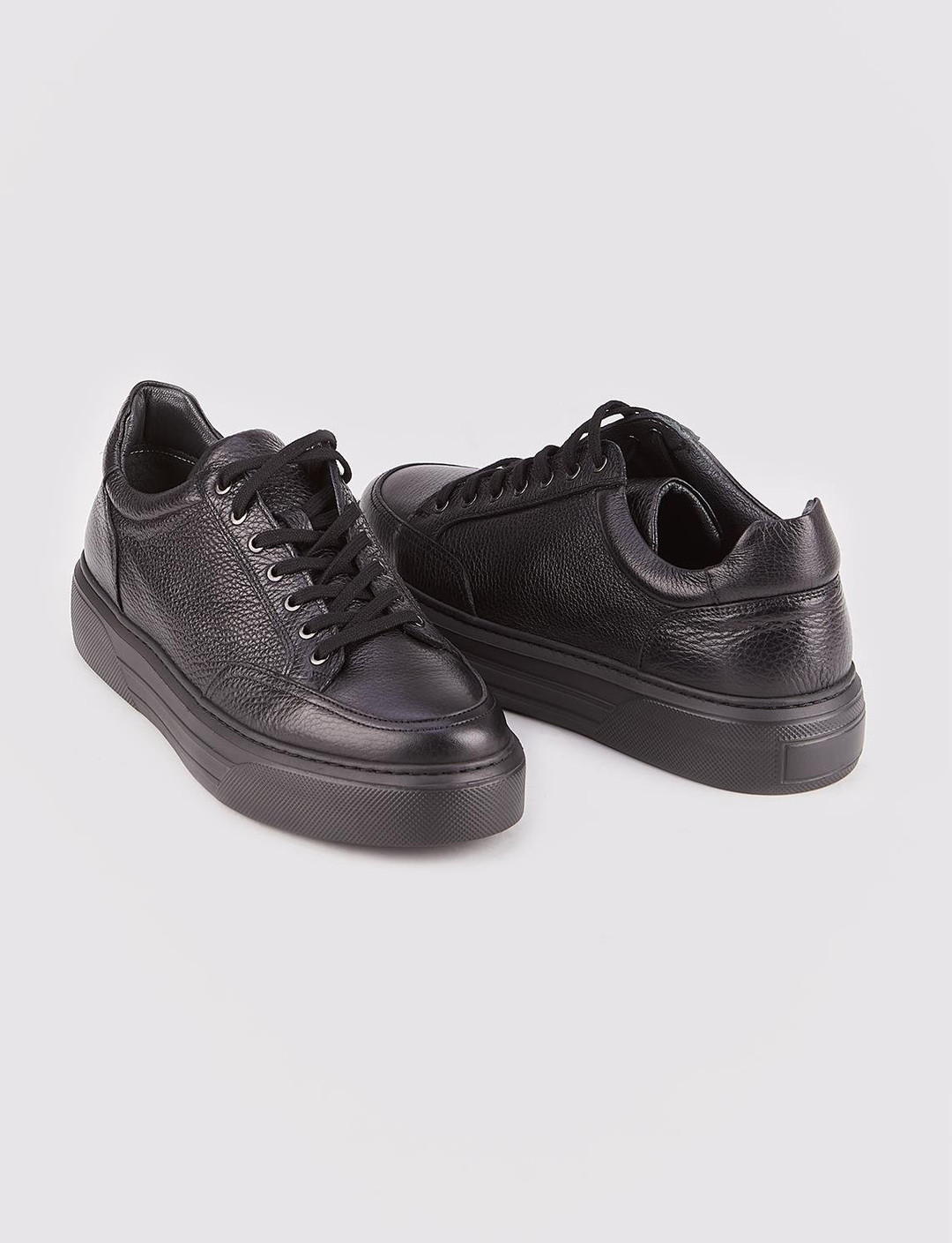 Hakiki Deri Siyah Bağcıklı Poliüratan Taban Erkek Spor Ayakkabı