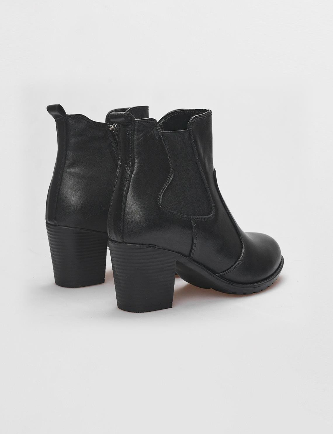 Hakiki Deri Siyah Kadın Bot