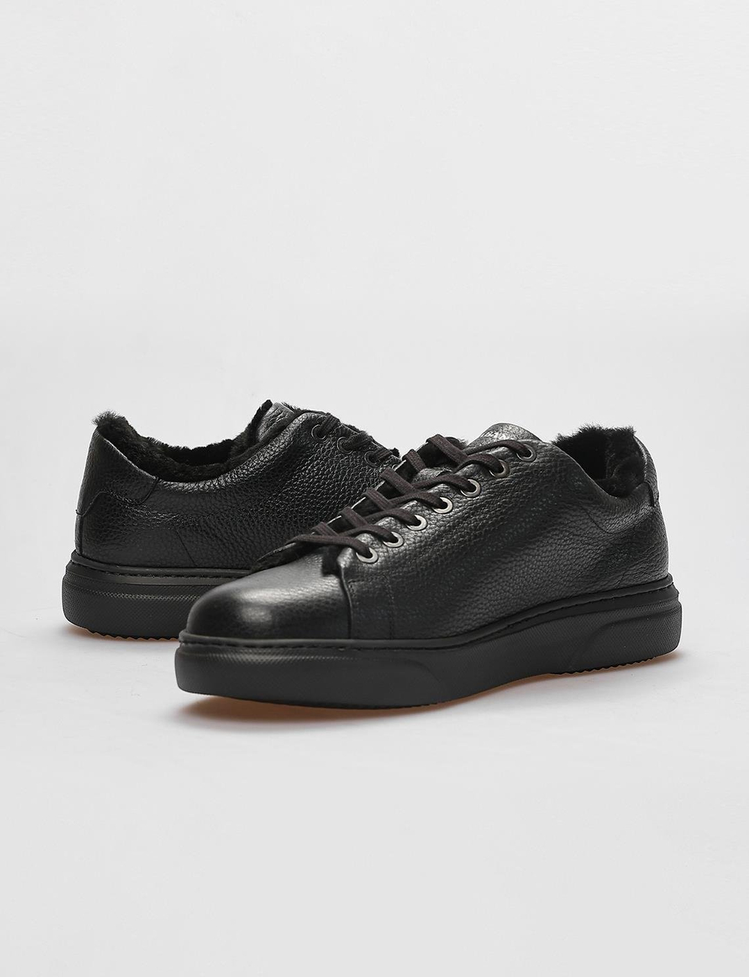 Hakiki Deri Siyah Kürklü Bağcıklı Erkek Spor Ayakkabı