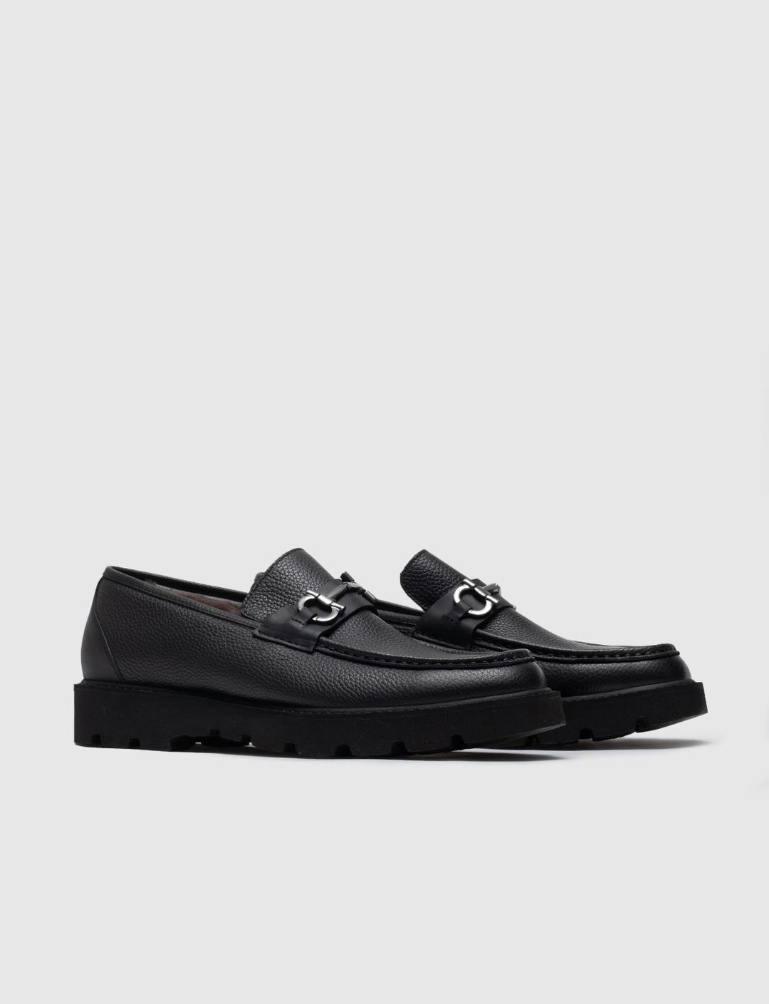 Men Black Genuine Leather Metal Decor Loafers