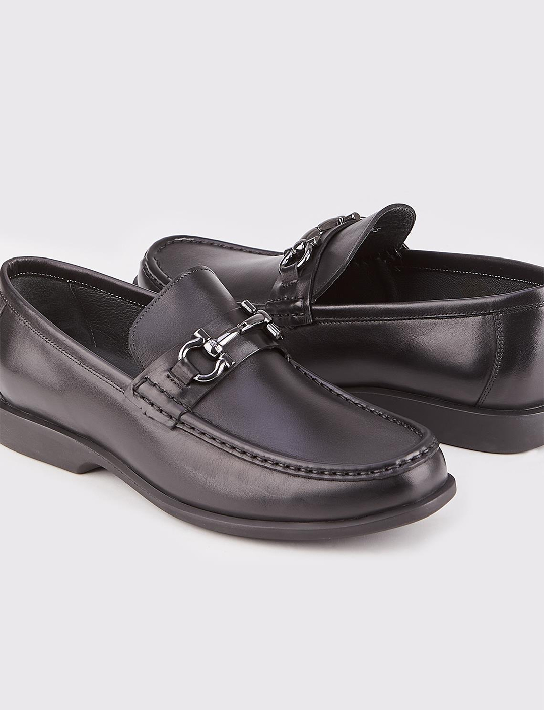 Men Black Genuine Leather Moc Toe Bit Loafers