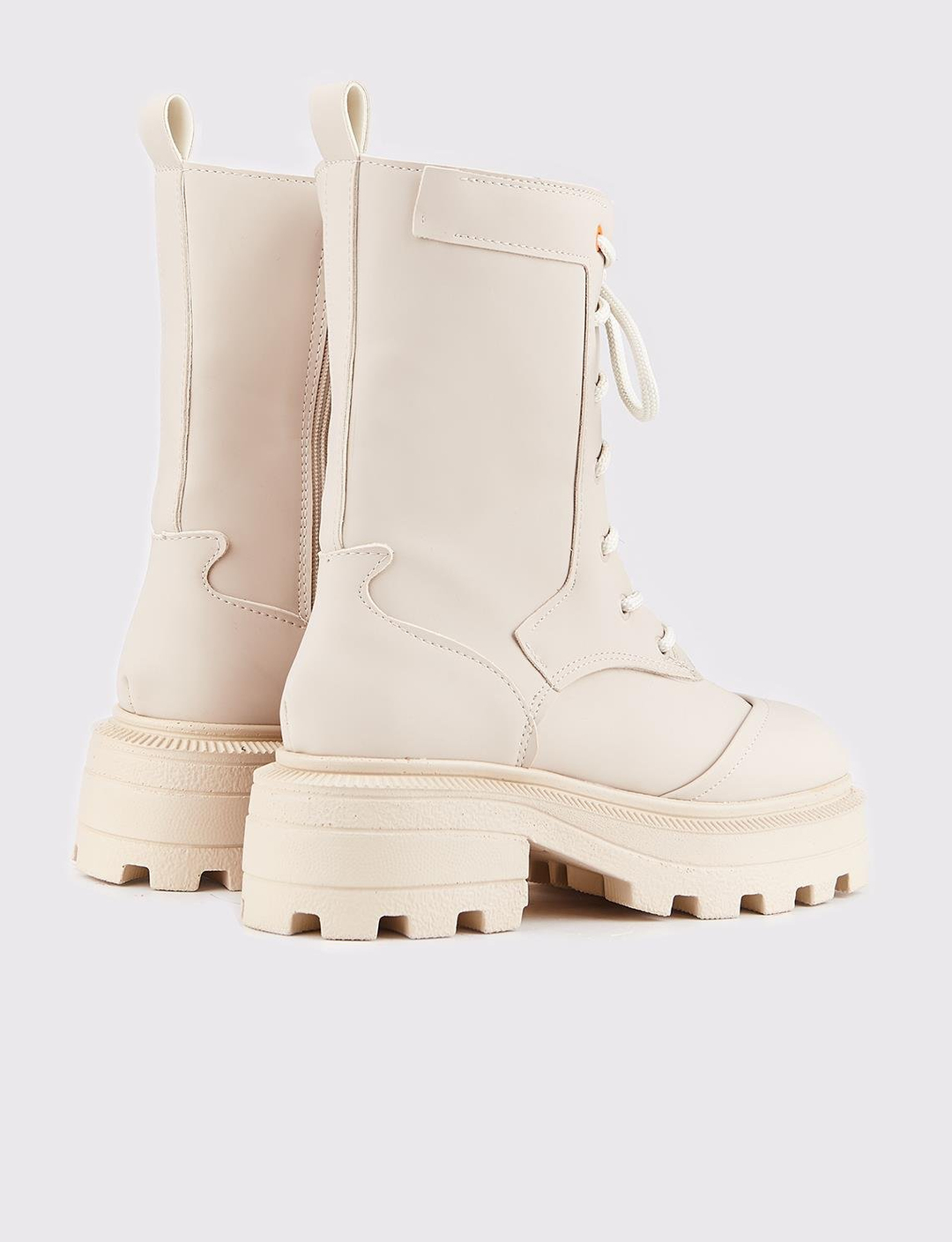 Kadın Bej Bağcıklı Postal Bot