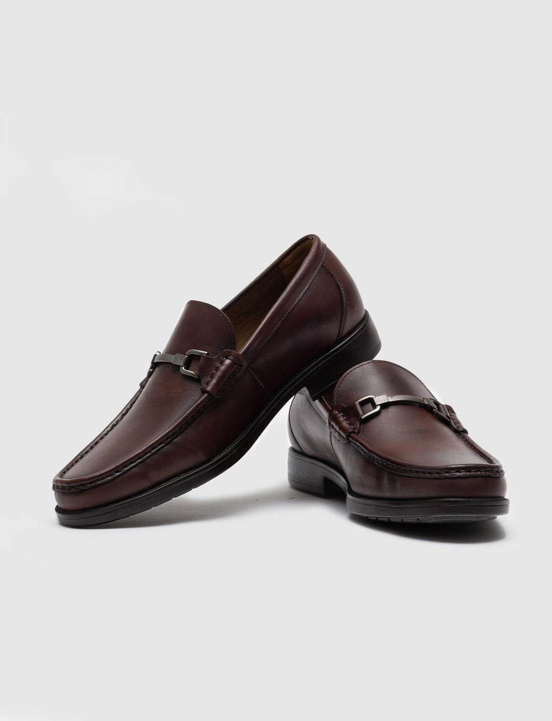 Metal Toka Detaylı Hakiki Deri Kahverengi Erkek Günlük Ayakkabı