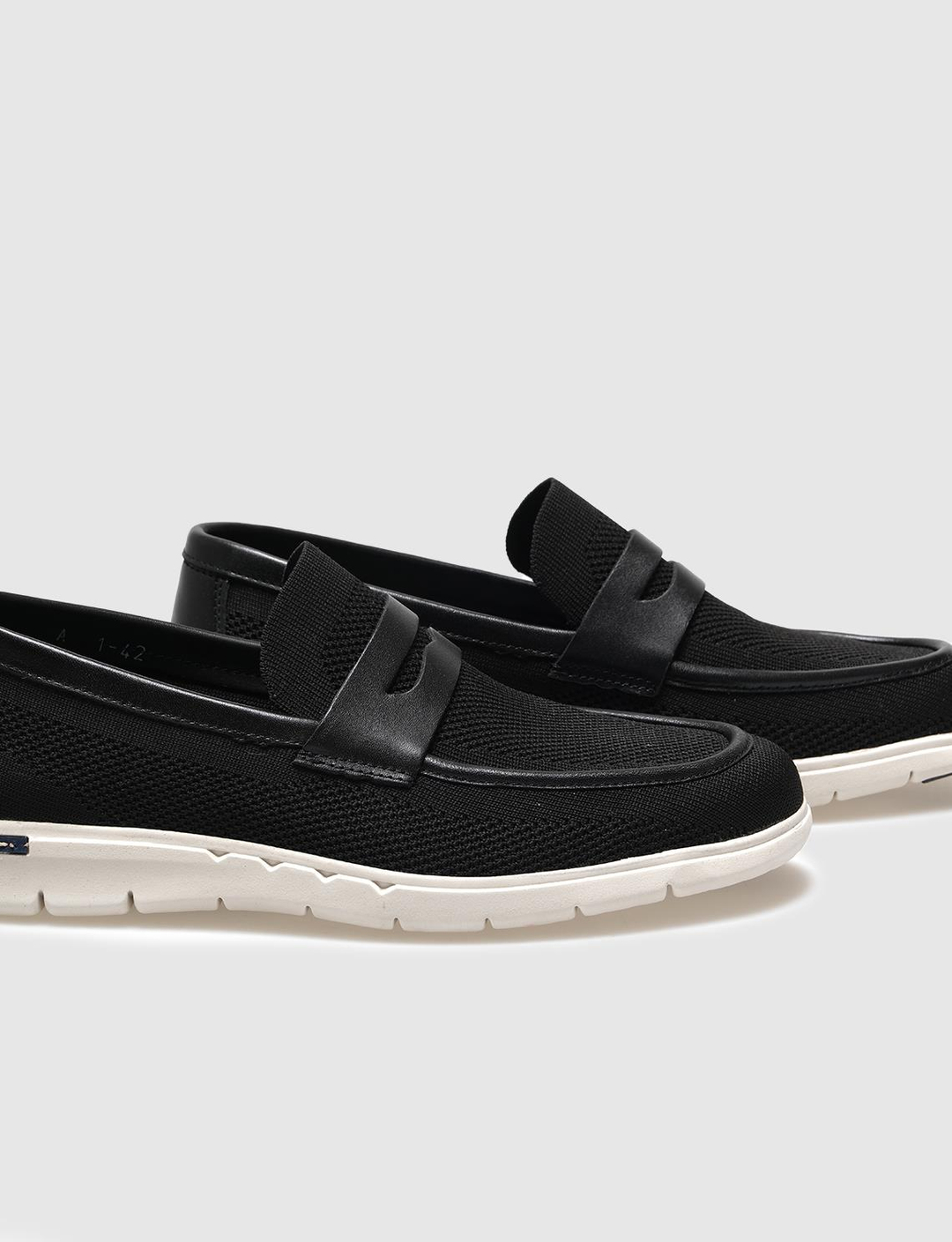 Triko Siyah Erkek Ayakkabı