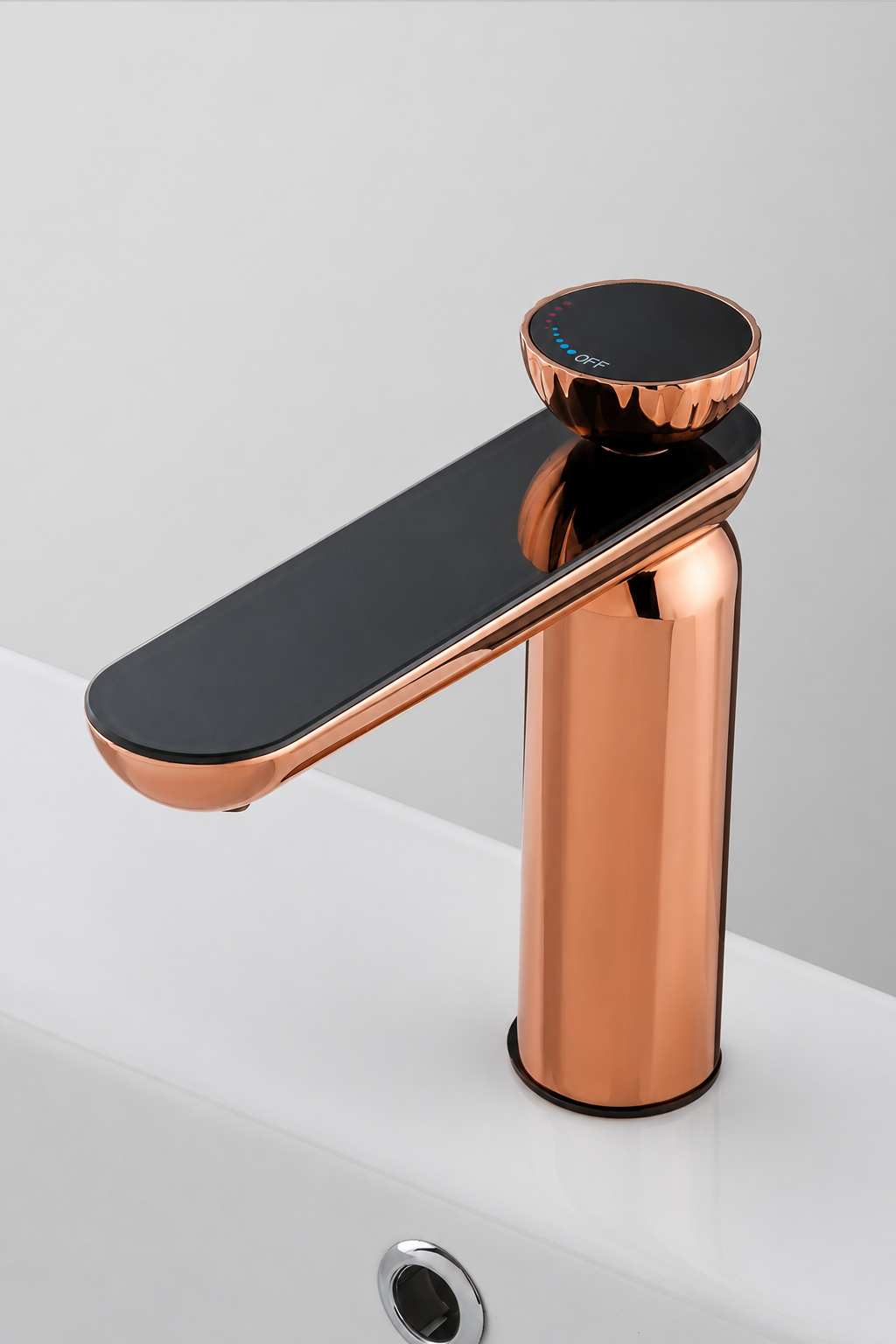 ROSE Dijital Sıcaklık Göstergeli Rose Gold Banyo Bataryası