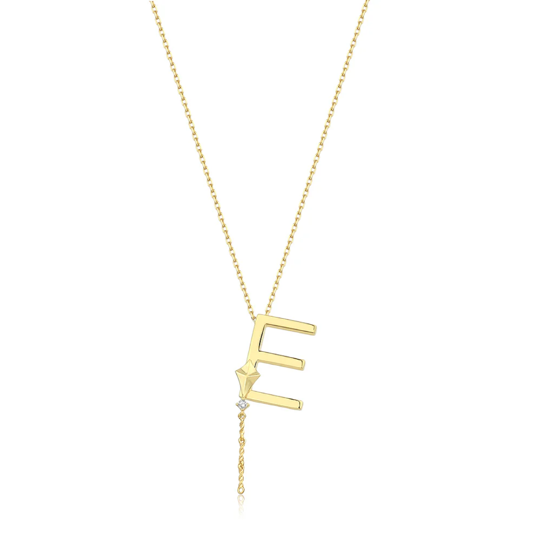 E Harfi Sallantılı Harfli Kolye