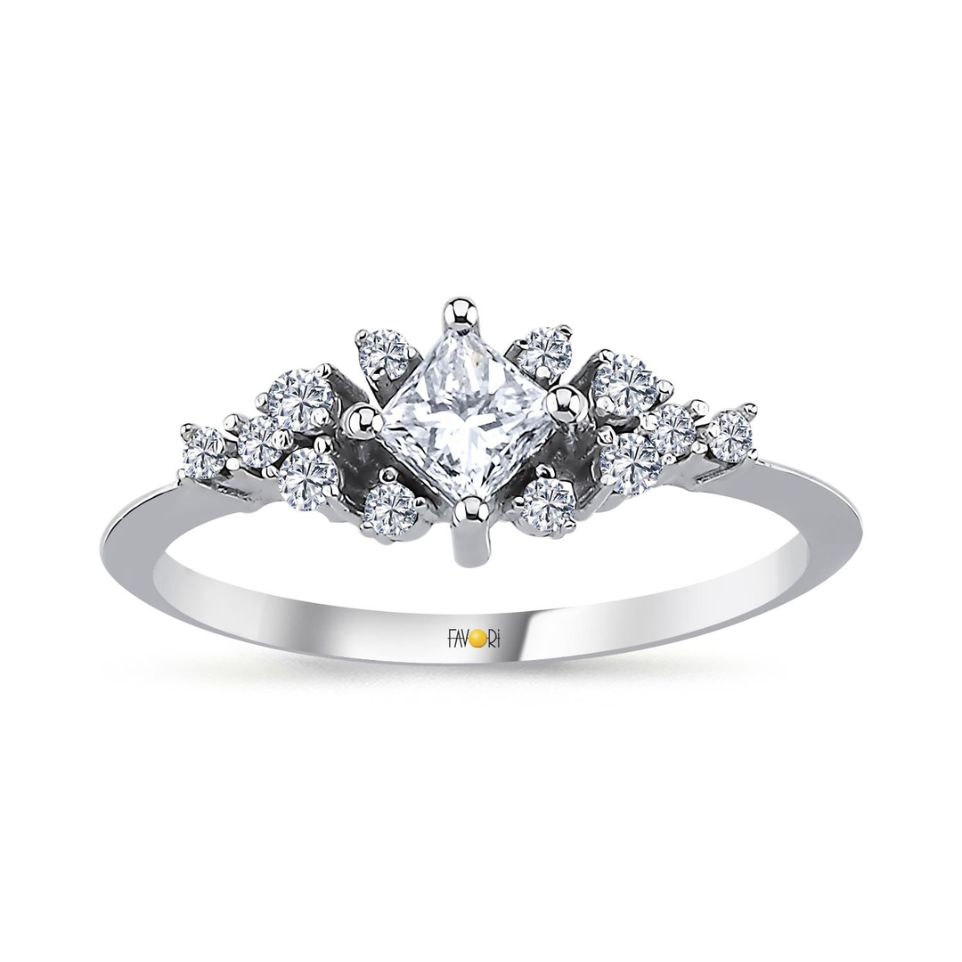PIRLANTA FANTAZİ TEKTAŞ YÜZÜK 0.45 CT