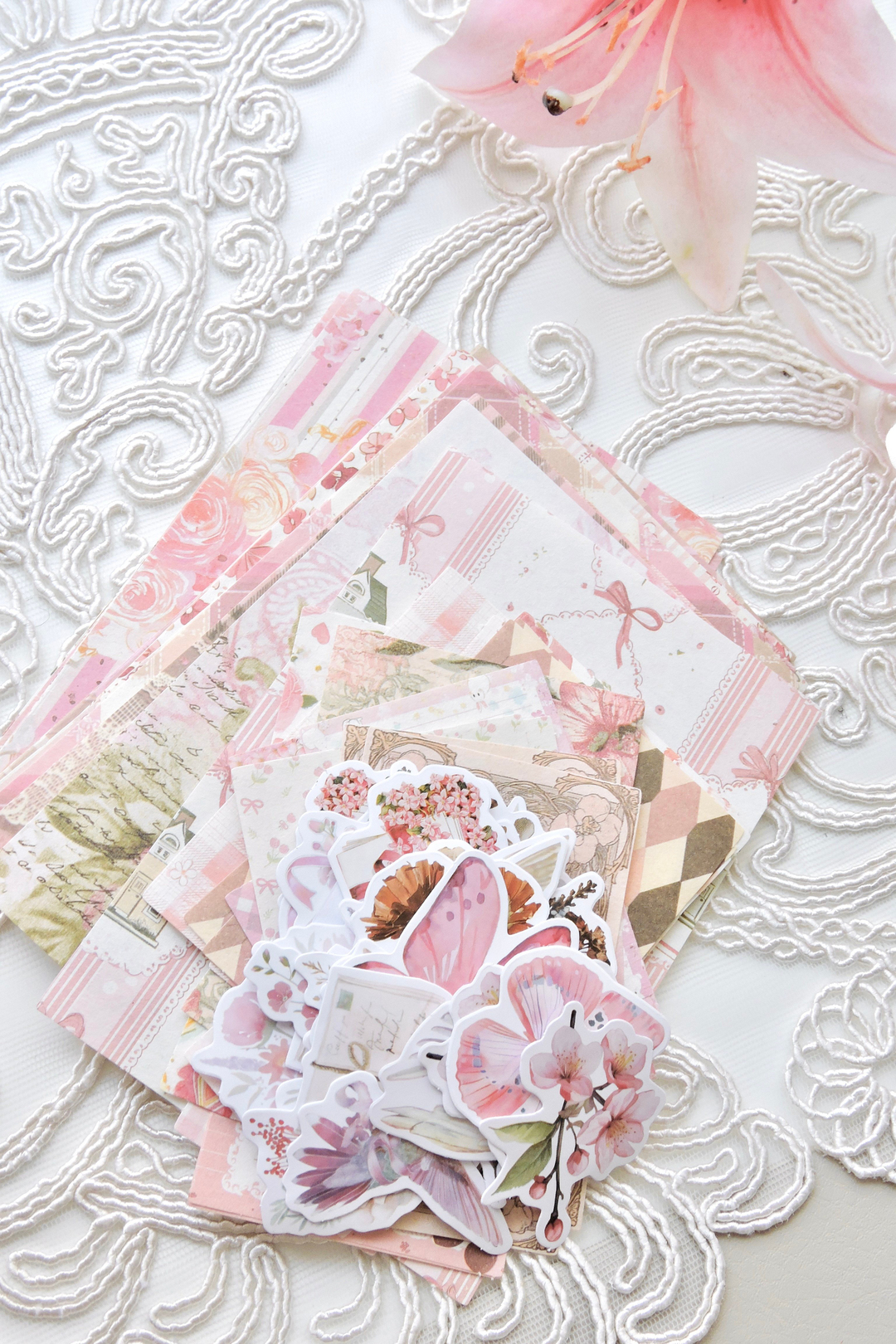 Nova Crafts Açık Pembe Tonları Junk Journal Seti 100 parça  40 adet Sticker 60 Adet Kağıt)  Scrapbook / Bullet Journal için uygundur