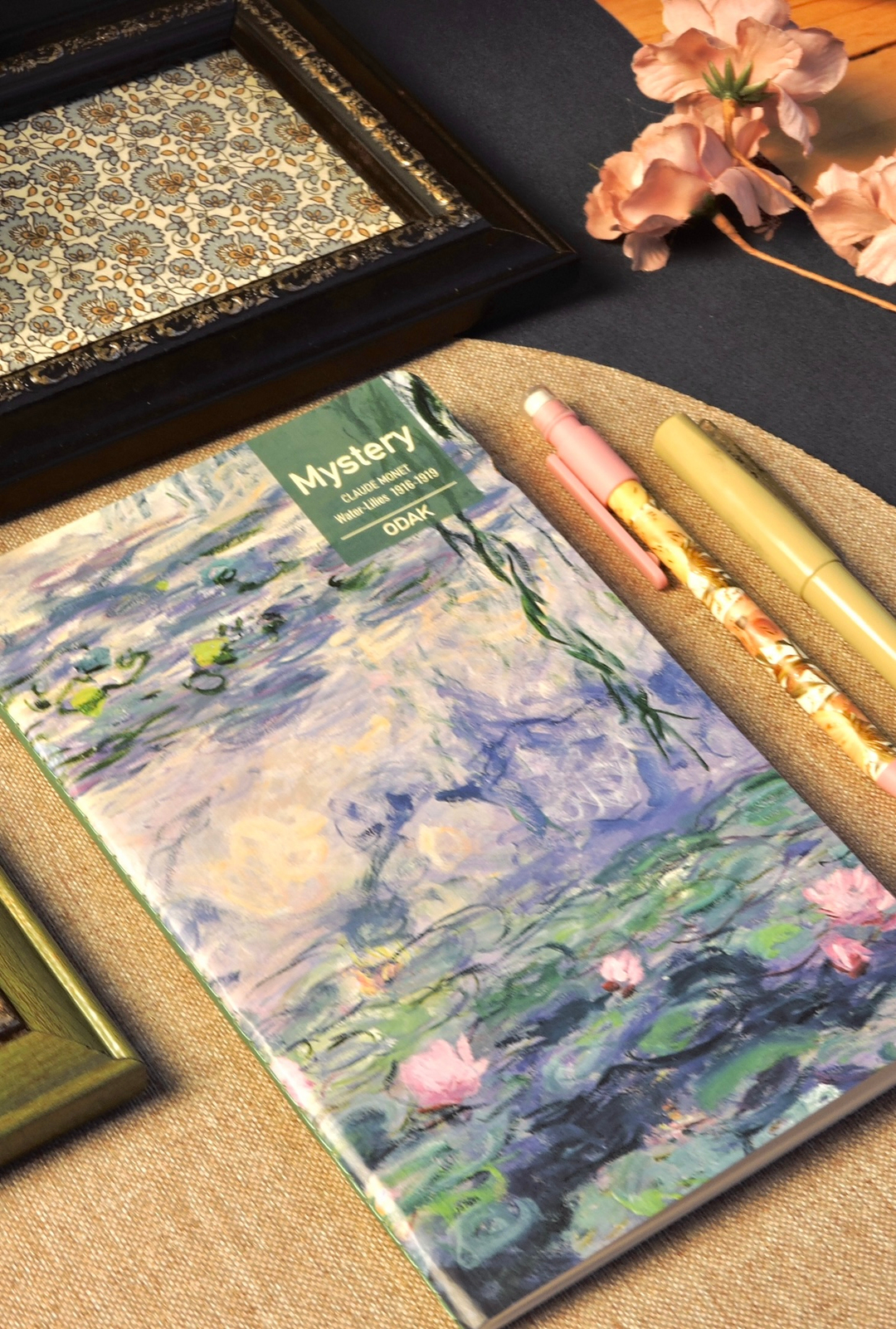 Nova Crafts Büyük Boy Terzi Dikiş Monet Nilüferler Temalı Çizgili Defter
