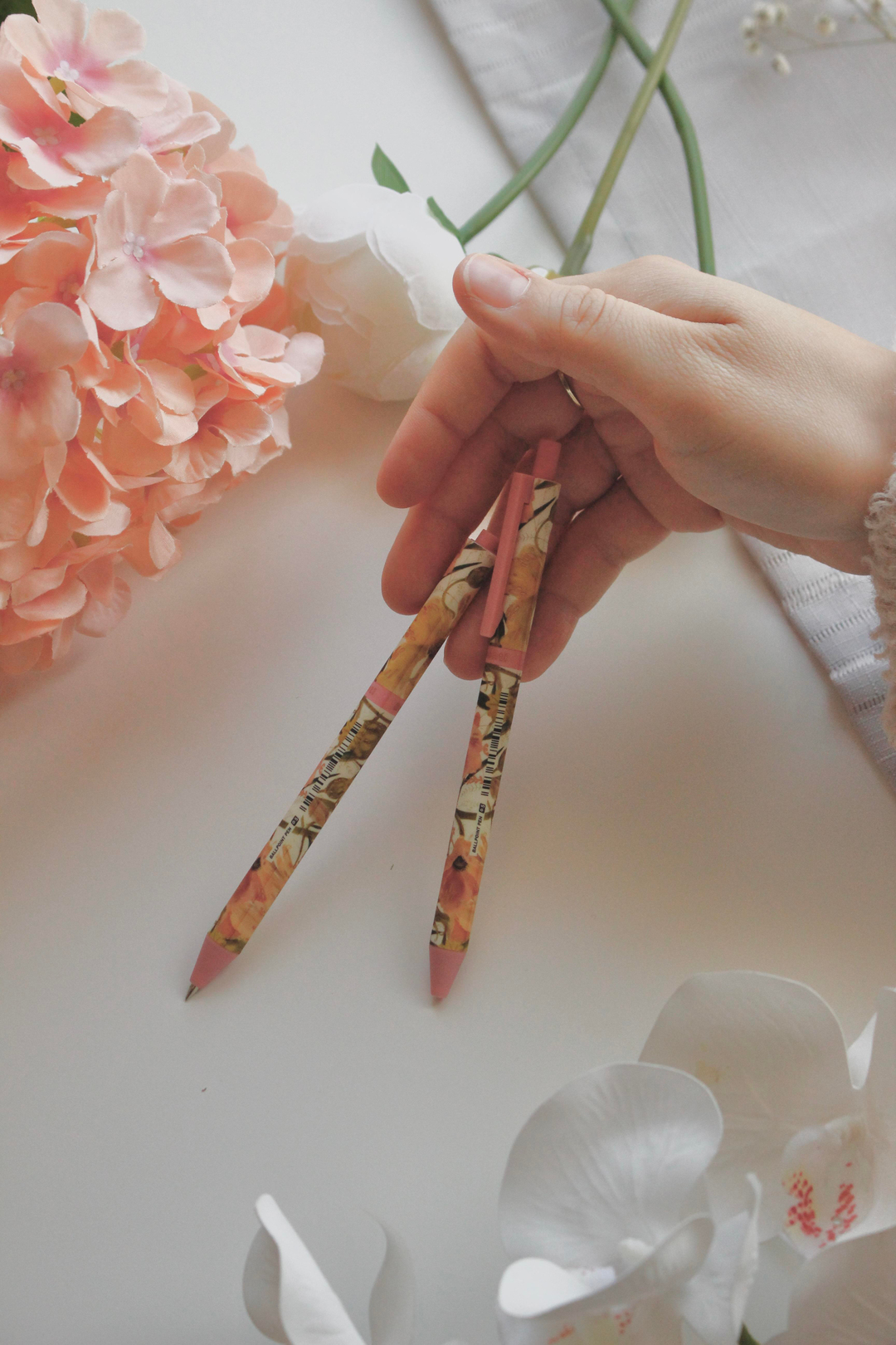 Nova Crafts Pembe Botanik Temalı Tükenmez Kalem
