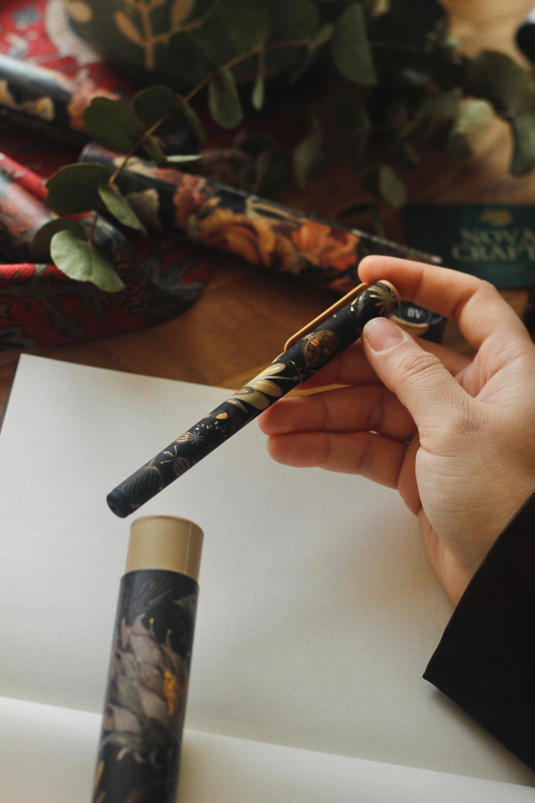 Rose Black Gold Temalı Tükenmez Kalem