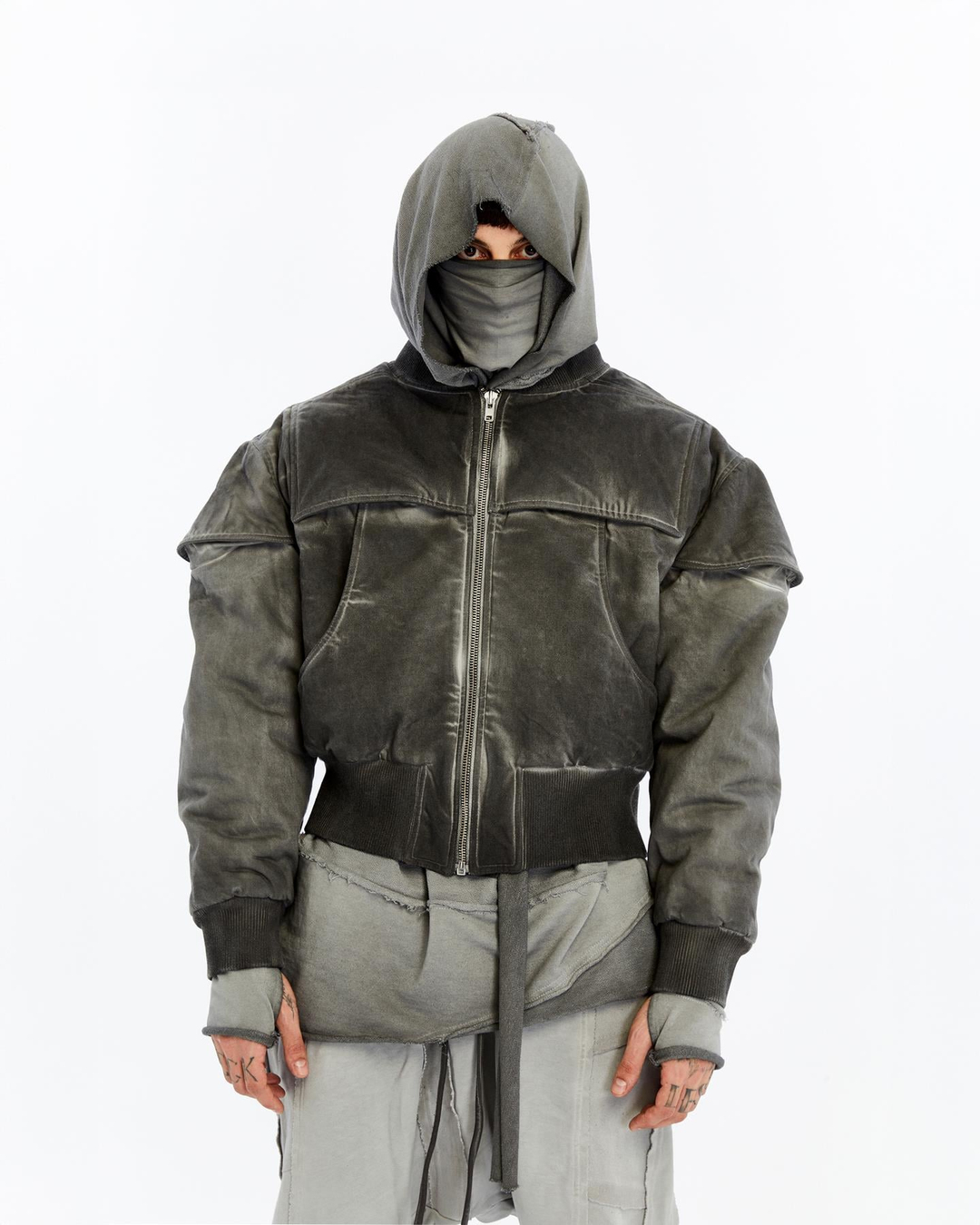 BOMBER JACKET