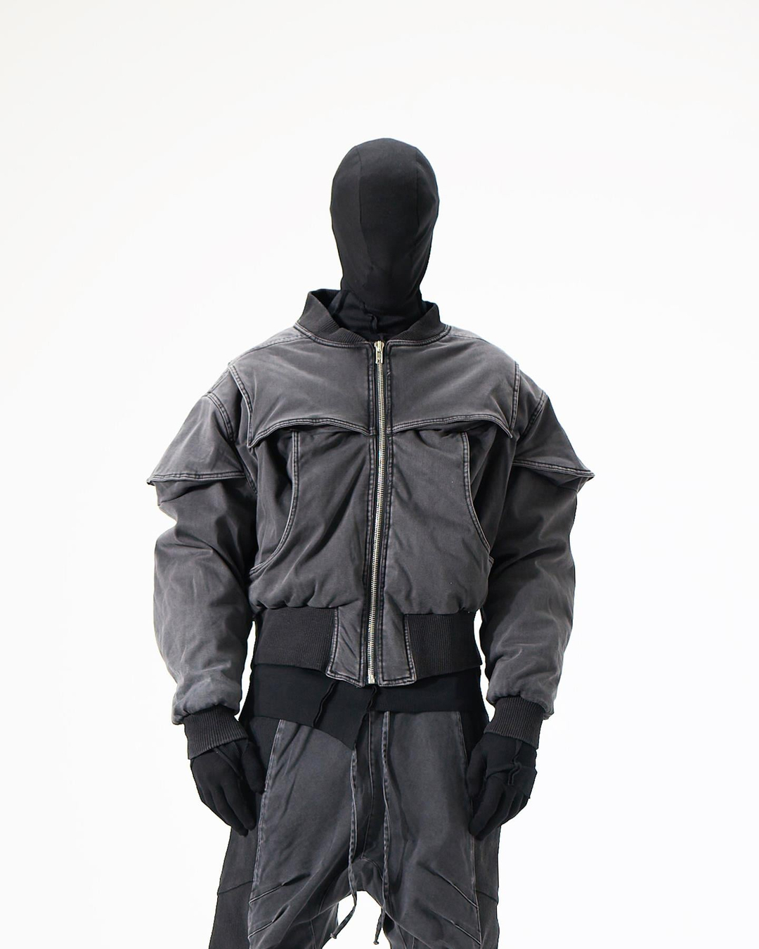 BOMBER JACKET