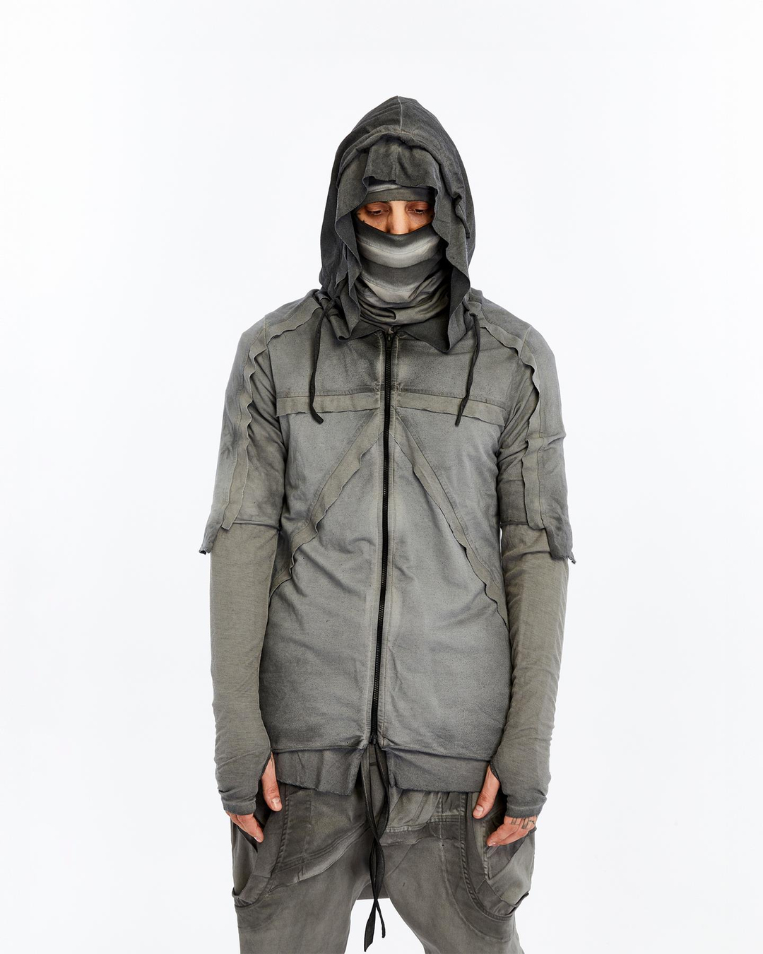 DOUBLE LAYER HOODED