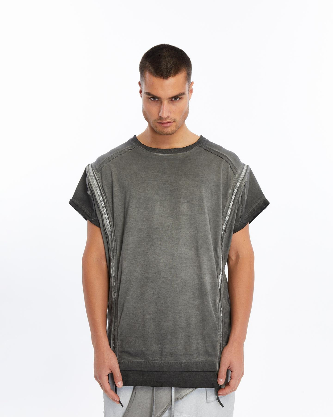 LONG ZIPPER T-SHIRT