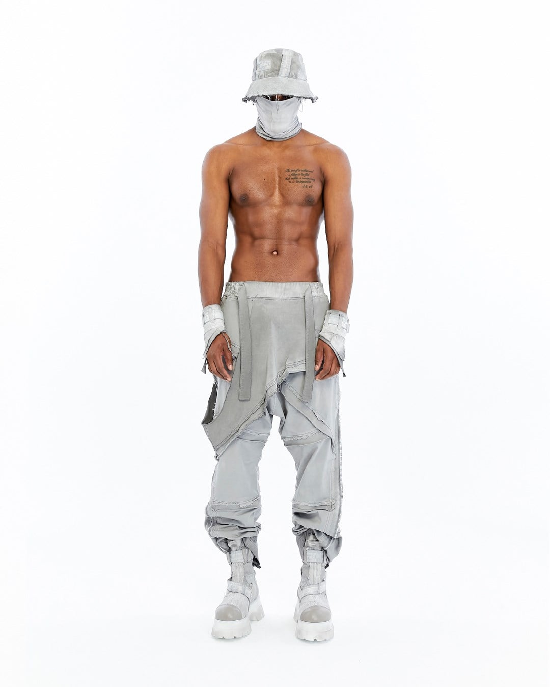 SPLIT ZIP PANTS
