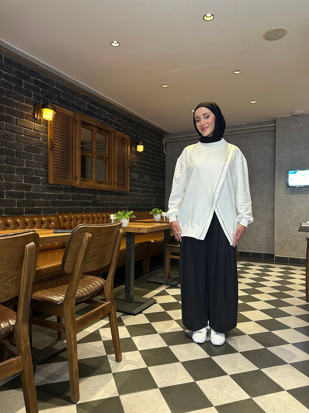 FERMUAR DETAYLI SWEAT Beyaz