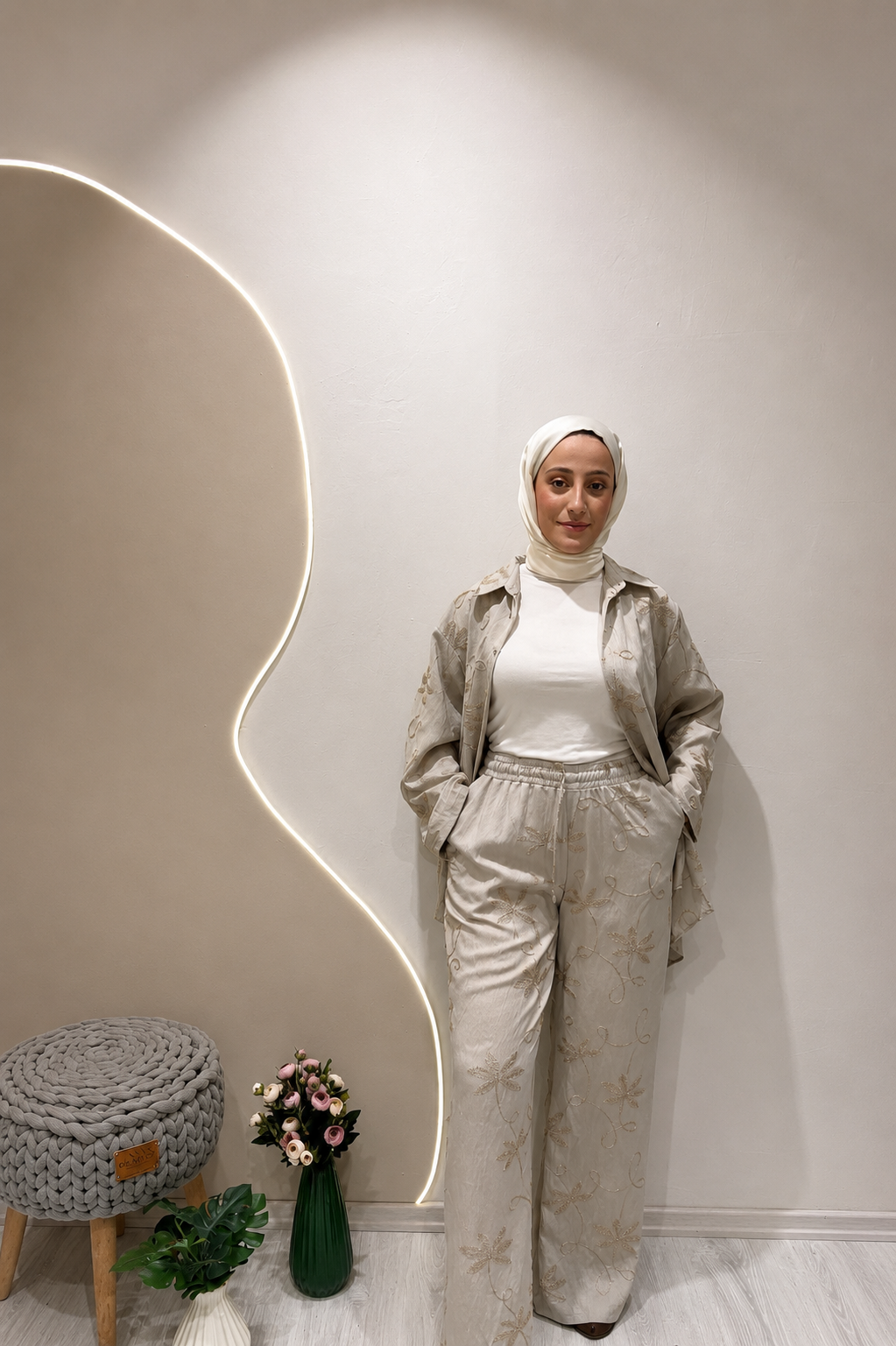 YALDIZ ÇİÇEK İŞLEMELİ TAKIM Vizon