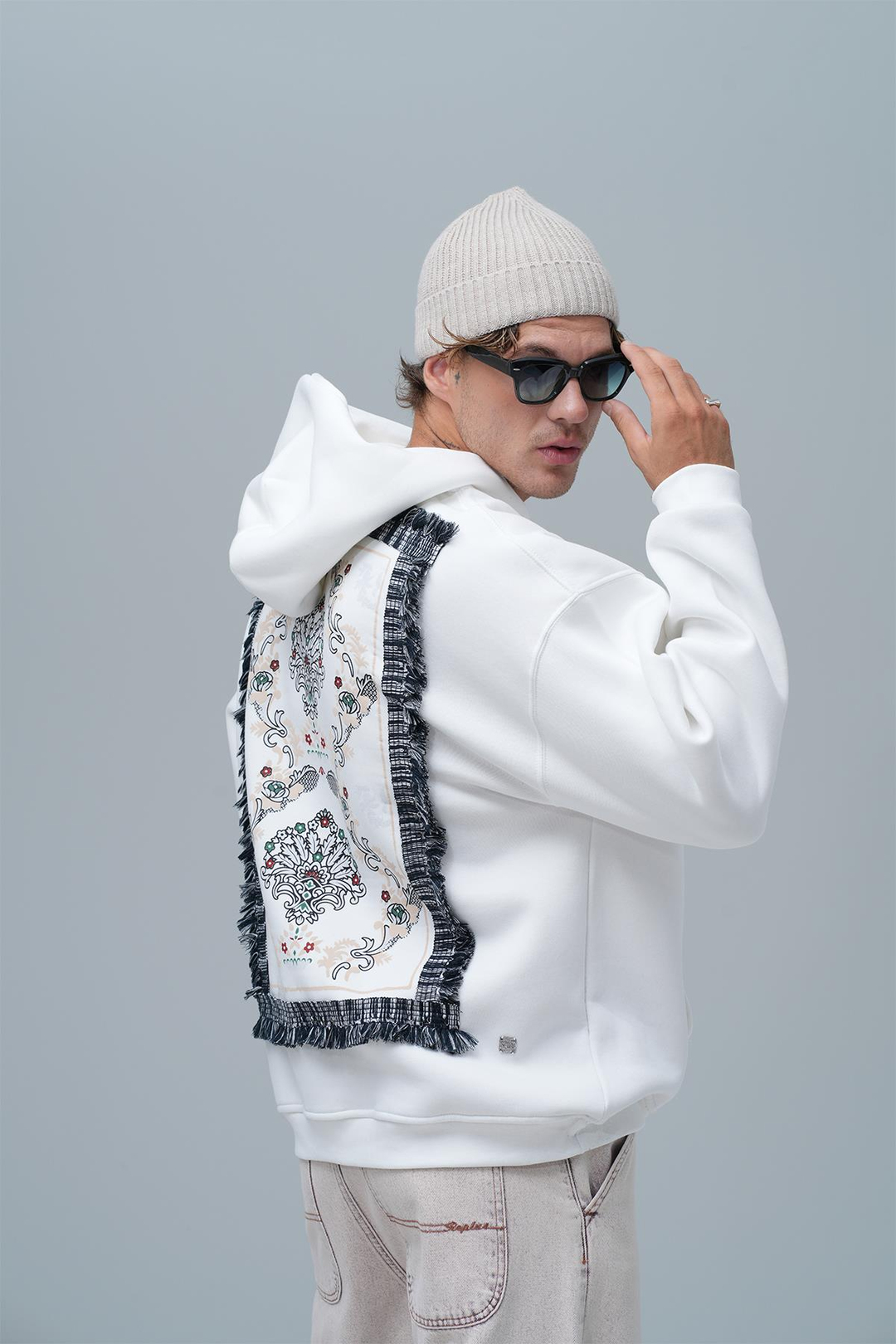 Echoes of Roots Oversize Sweatshirt Erkek Taş