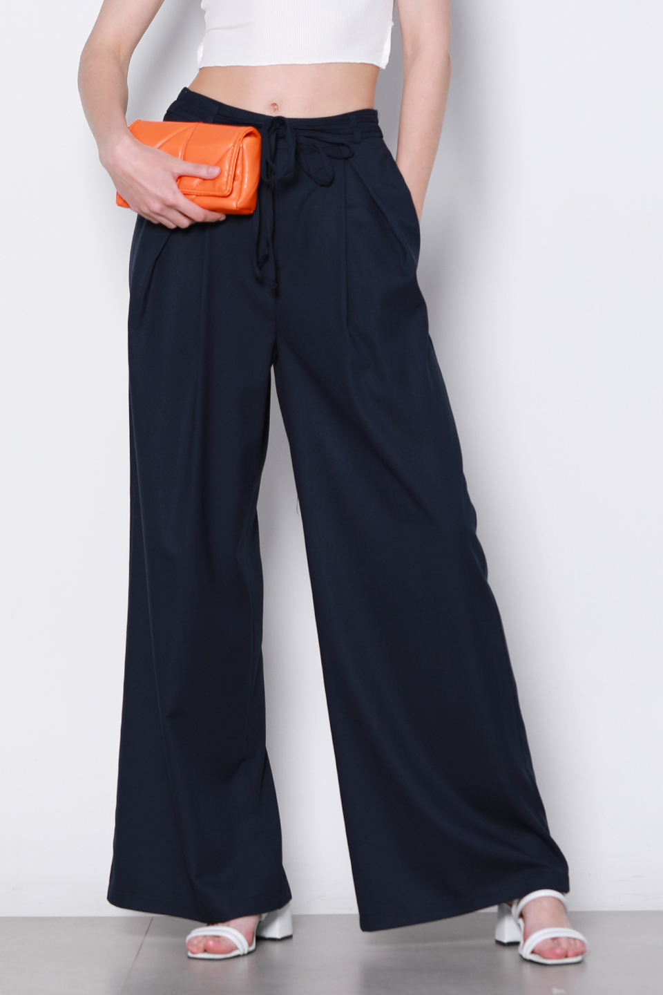 Bel bağlamalı keten pantolon-3309