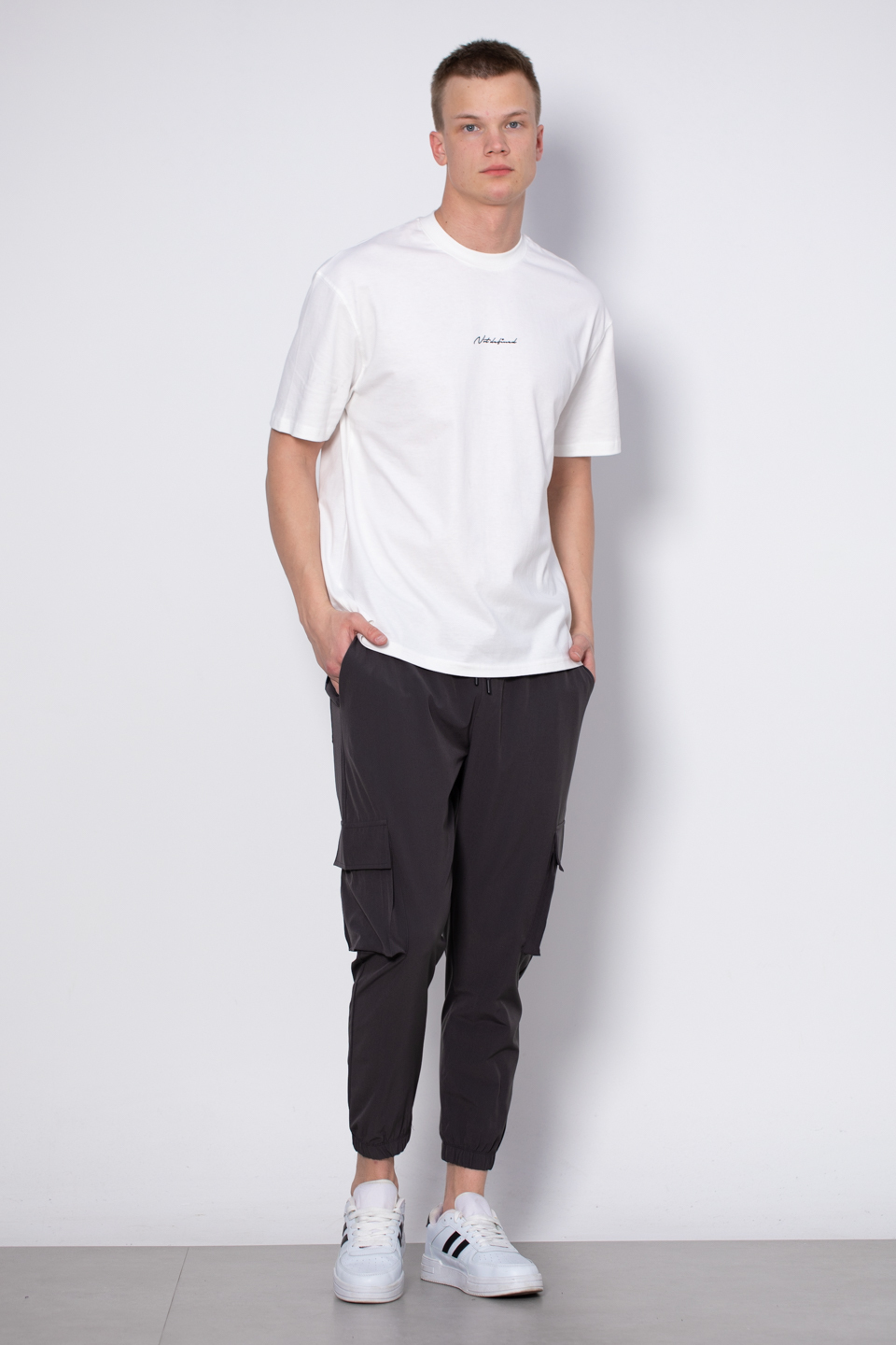 Bisiklet yaka ön yazılı t-shirt-2702 Ekru
