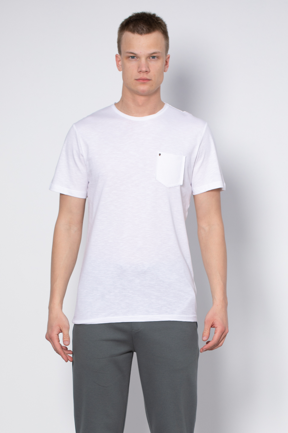 Göğüs cepli t-shirt-2000 Ekru
