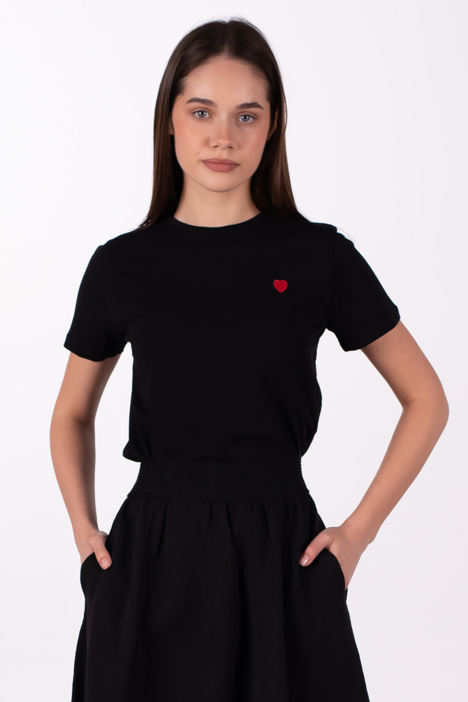 Kalp nakışlı basıc t-shirt-6338 Siyah