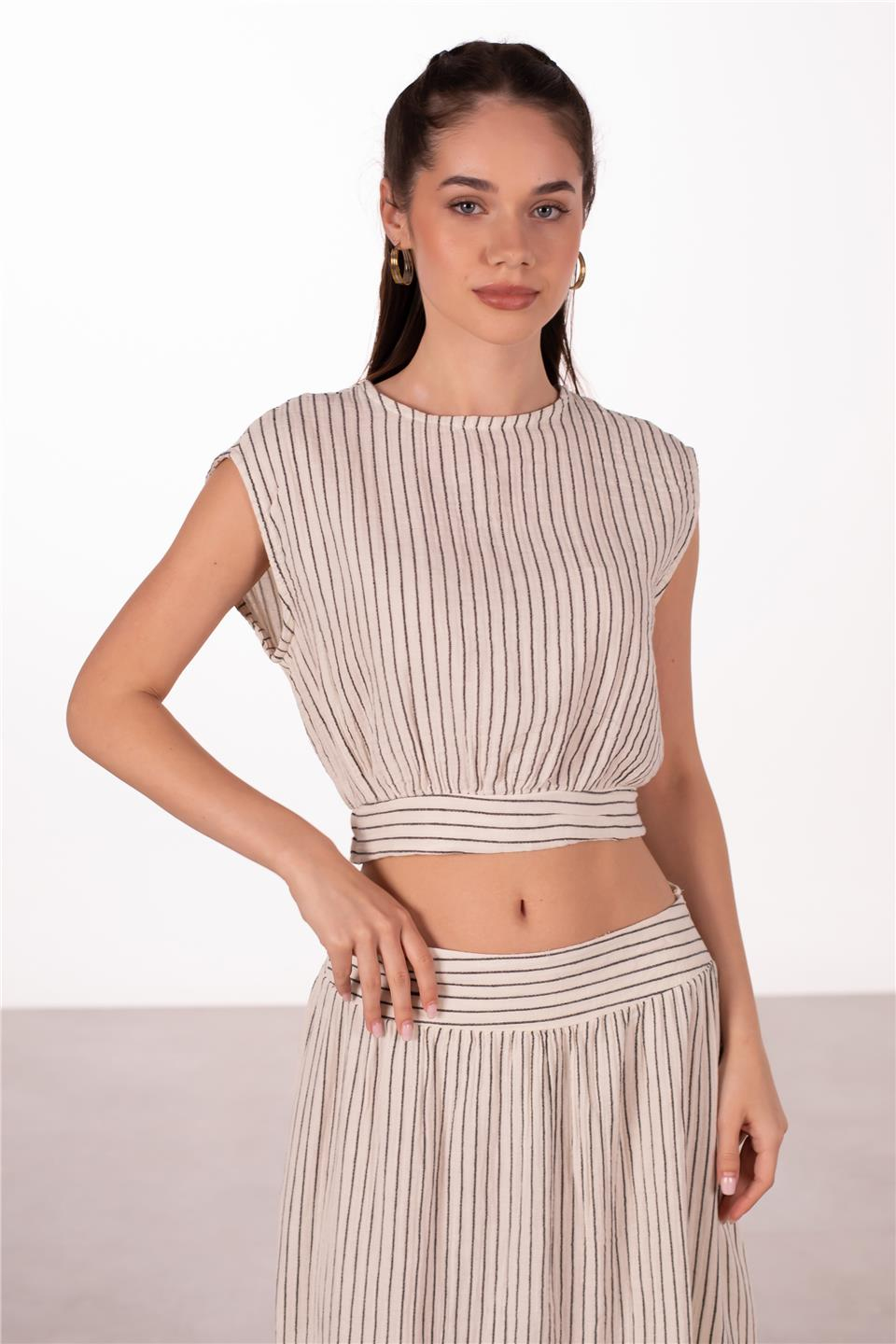 Sıfır kol lastikli bluz-2303 SUMMER Ekru/Siyah