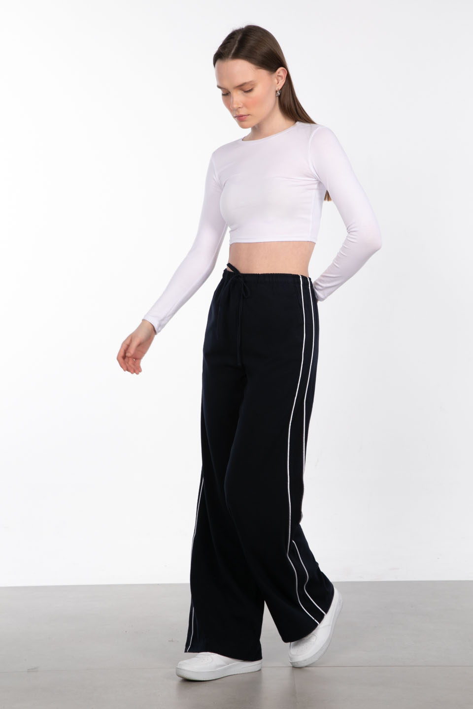 Yanı biyeli  beli lastikli pantolon-6851 Lacivert