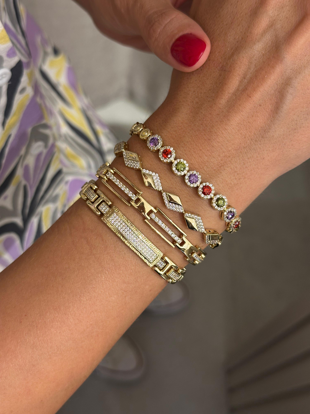 Özel Seri Zirkon Taşlı Dikdörtgen Plaka Bileklik Gold