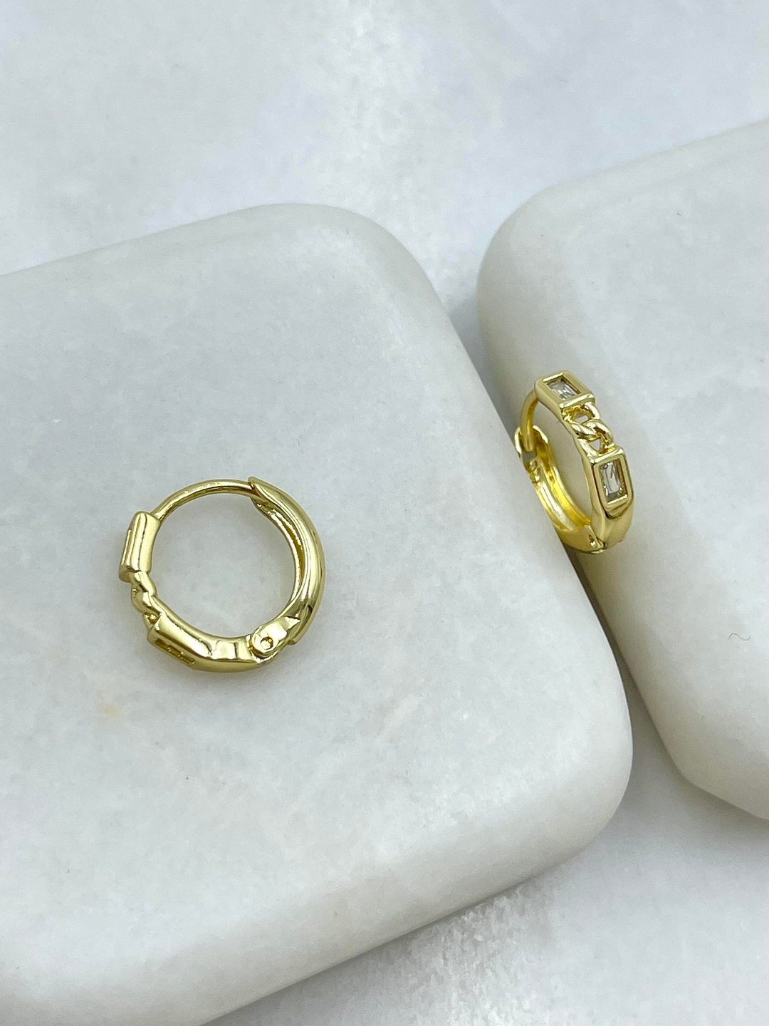 Özel Seri Burgu Model Kare Kristal Taşlı Halka Küpe Gold