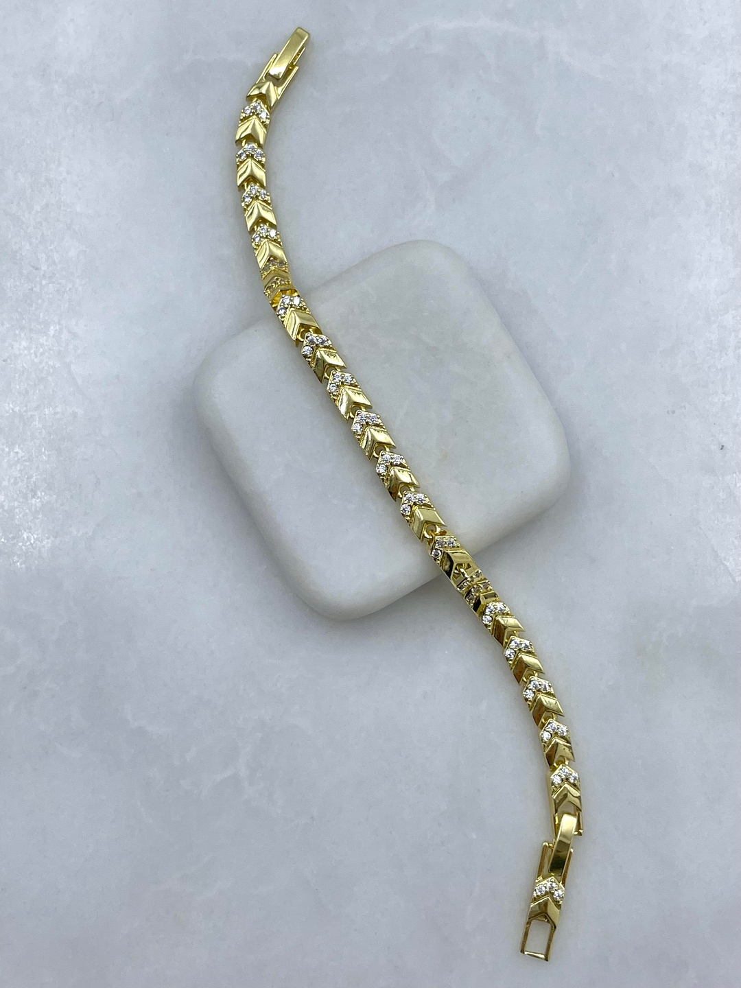 Altın Kaplama Gömme Taşlı Blok Bileklik Gold