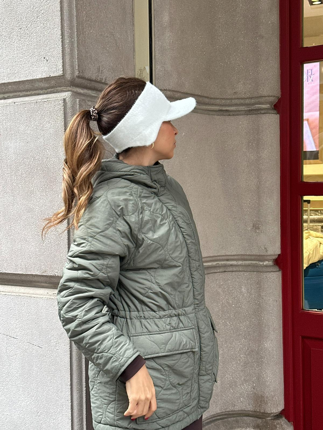 Peluş Esnek Vizör Şapka Beyaz