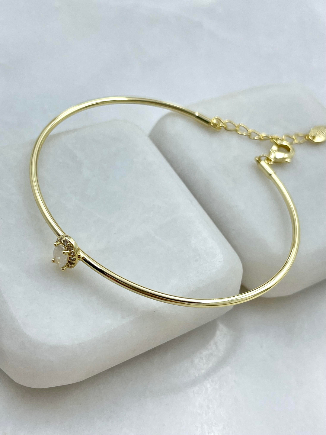 Altın Kaplama Kristal Taşlı Minimal Kelepçe Bleklik Gold