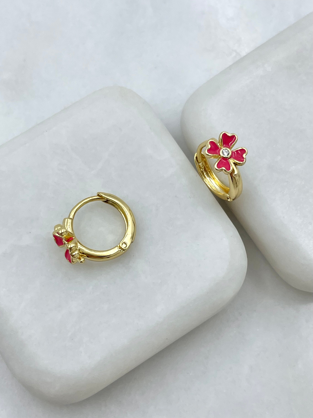 Özel Seri Pembe Mineli Kalpli Çiçek Halka Küpe Gold