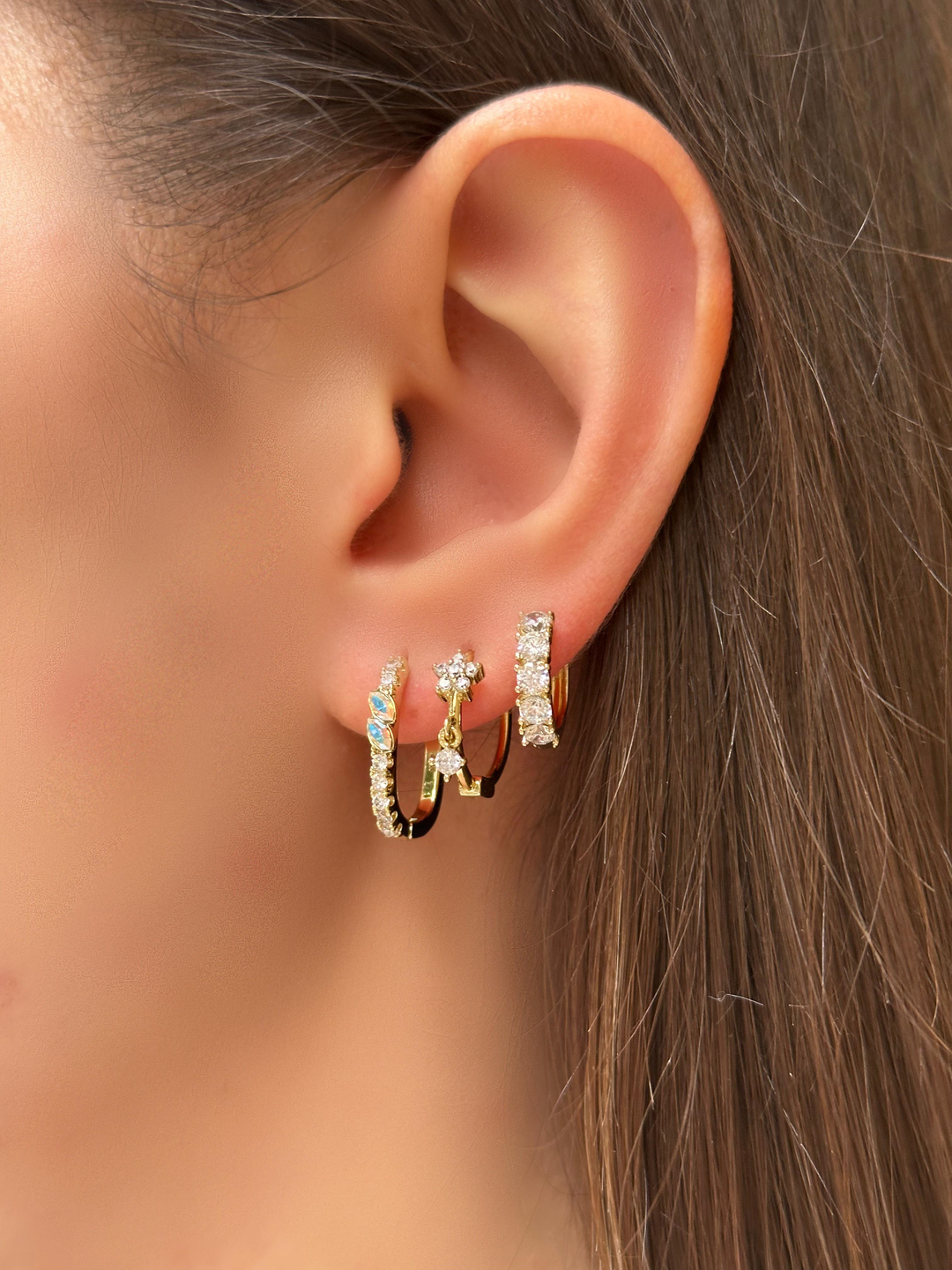 Özel Seri Kristal Taş Sallantılı Tasarım Çiçek Halka Küpe Gold